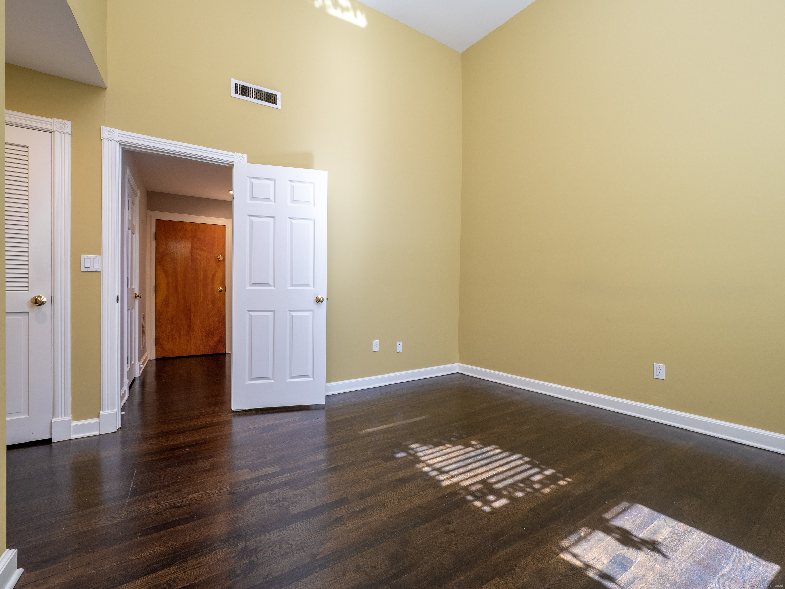 134 Washington Street APT 206