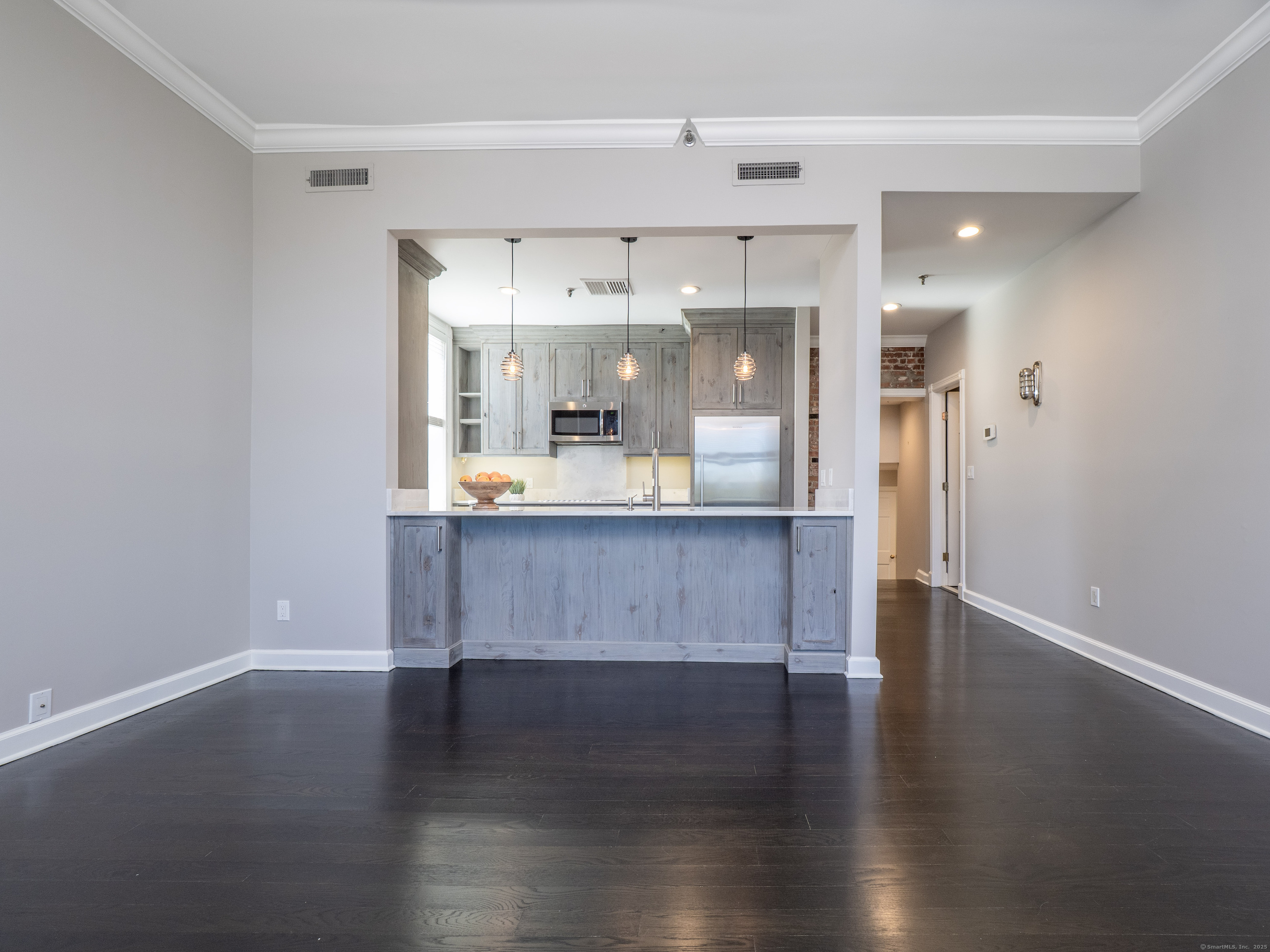 134 Washington Street APT 206