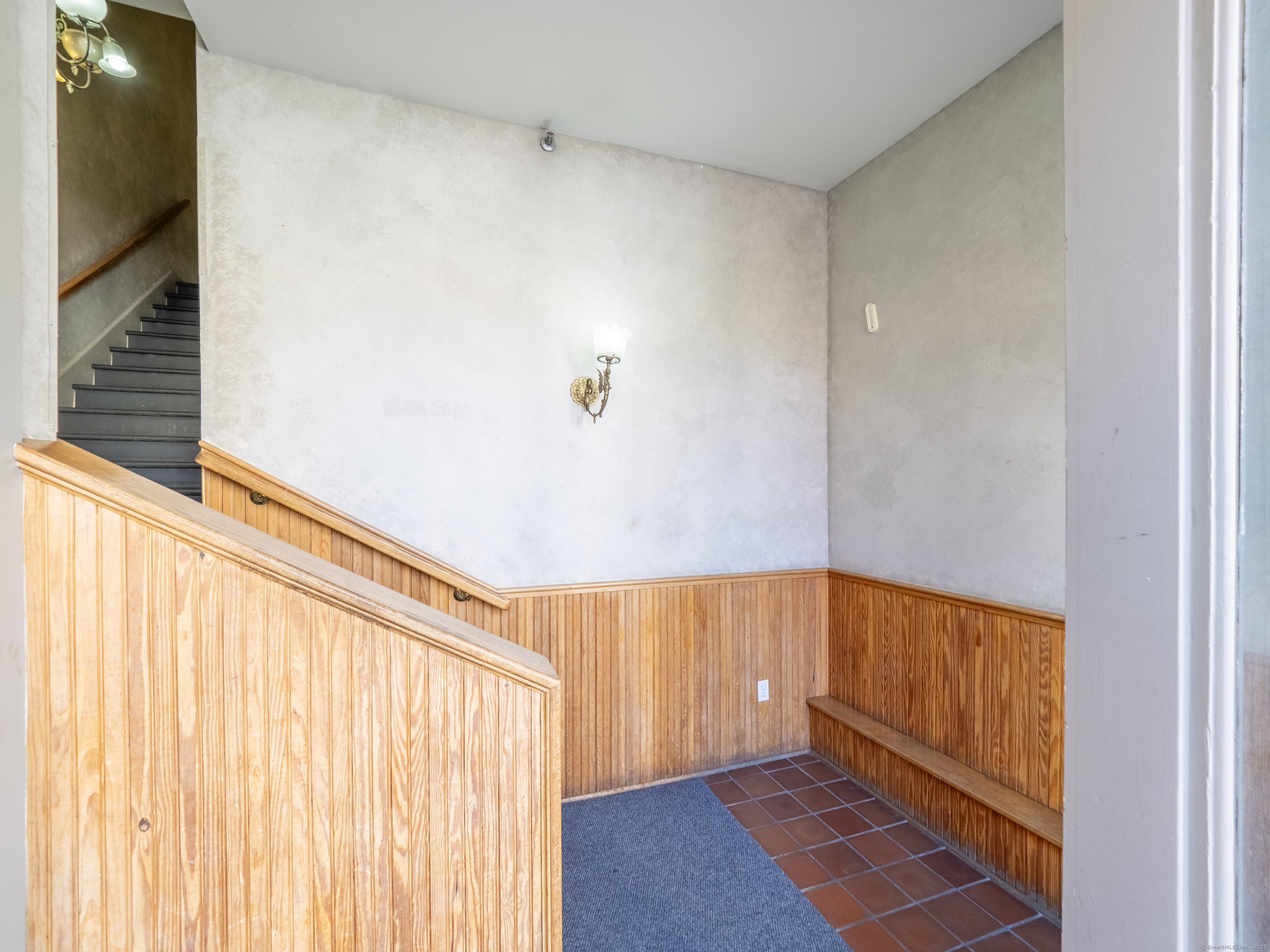 134 Washington Street APT 206