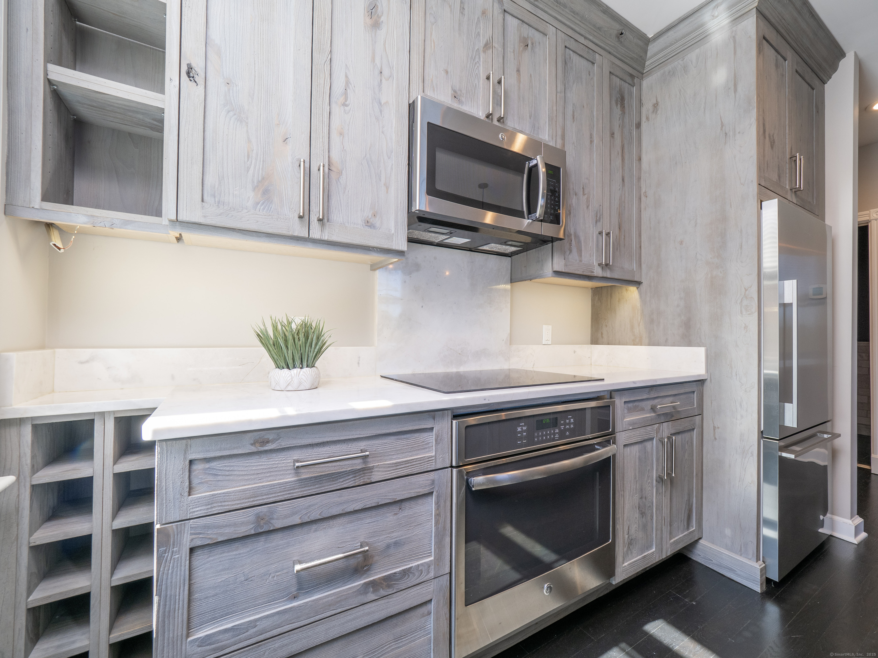 134 Washington Street APT 206