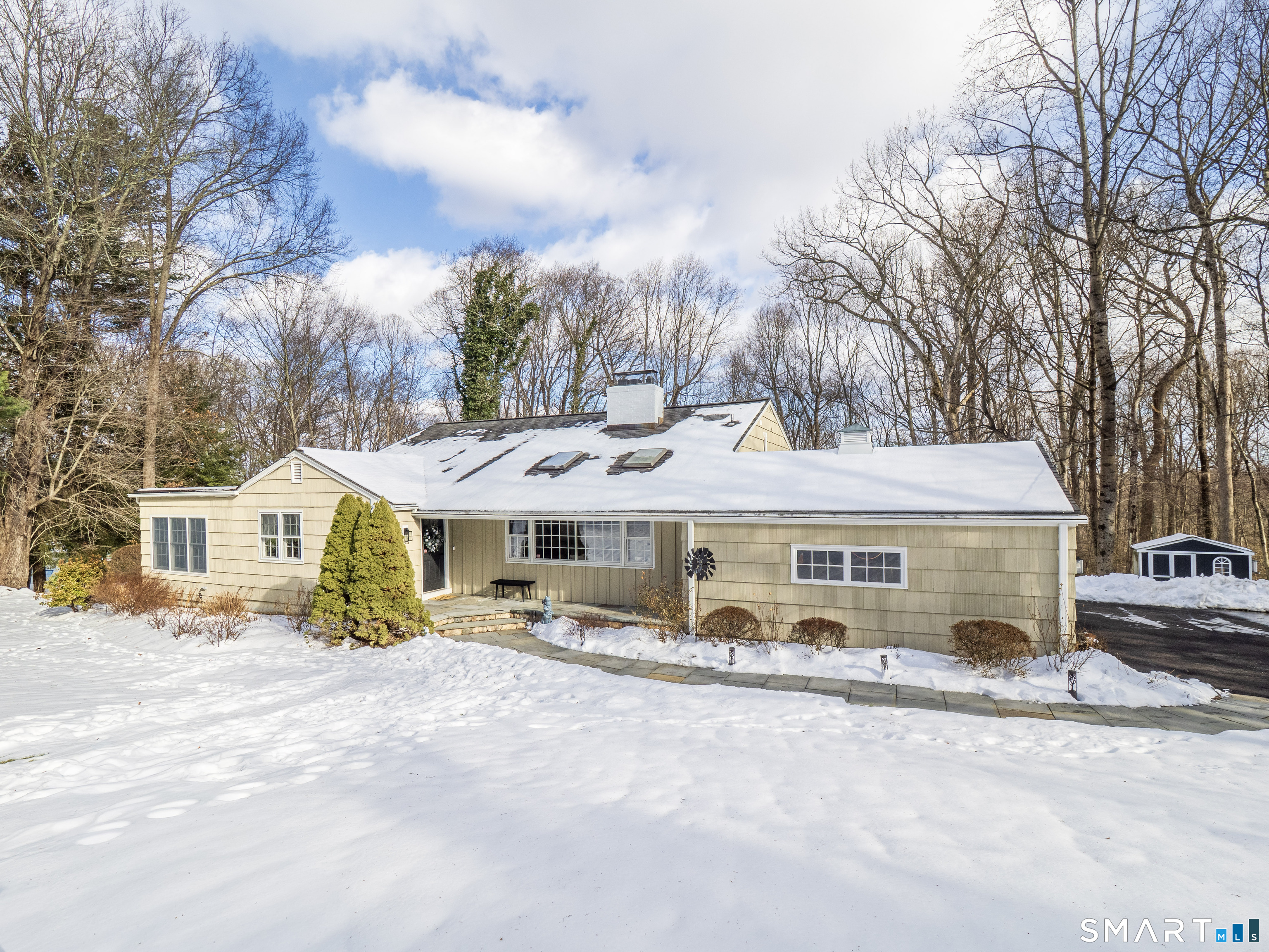 113 Rivergate Drive