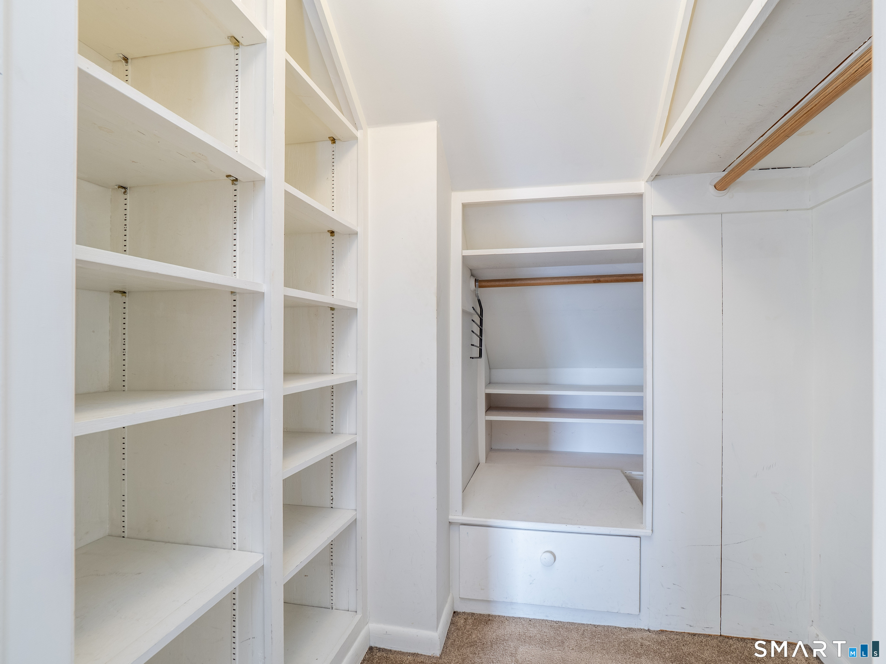 38 Gregory Boulevard