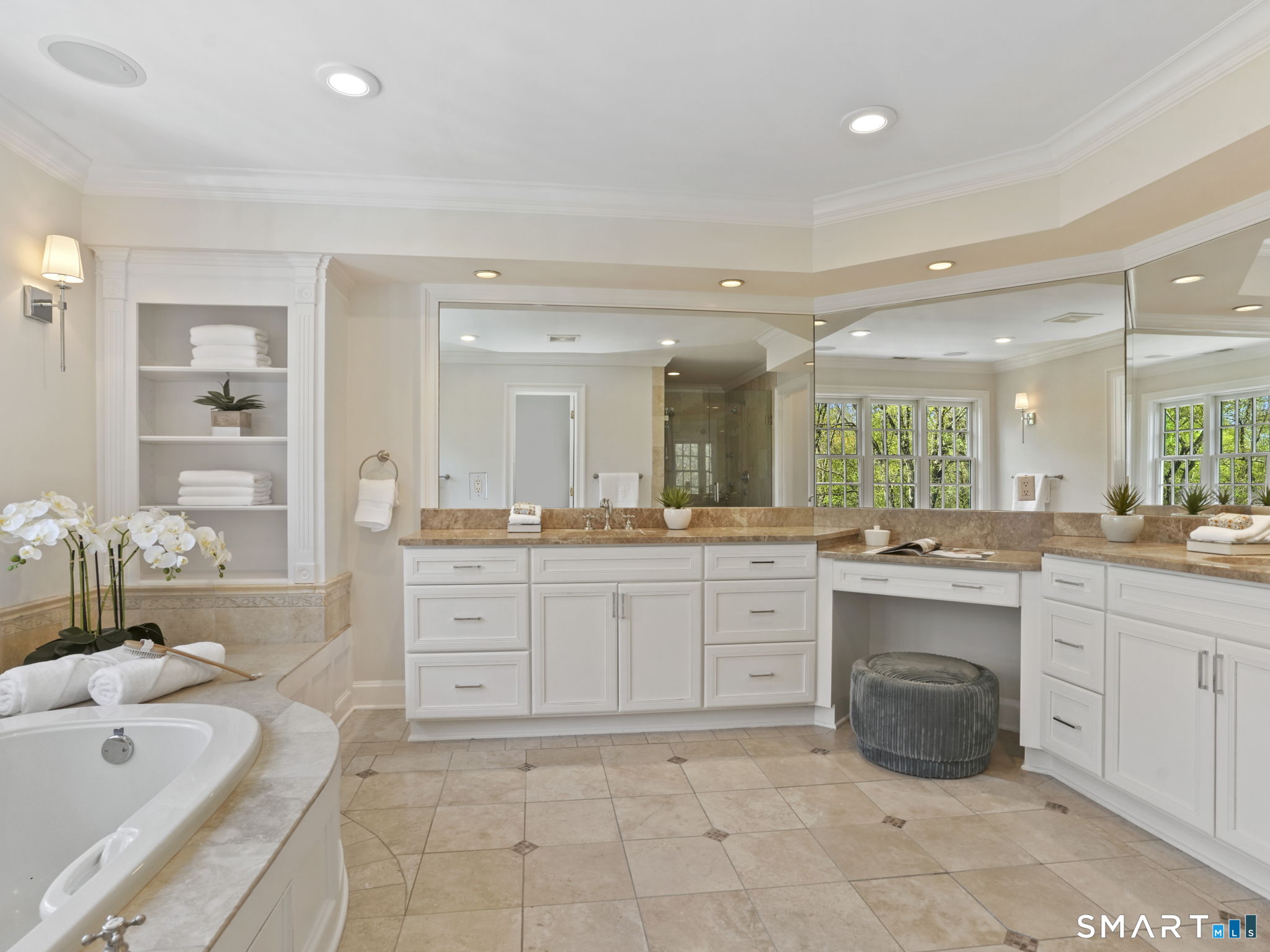 12 Brandon Circle