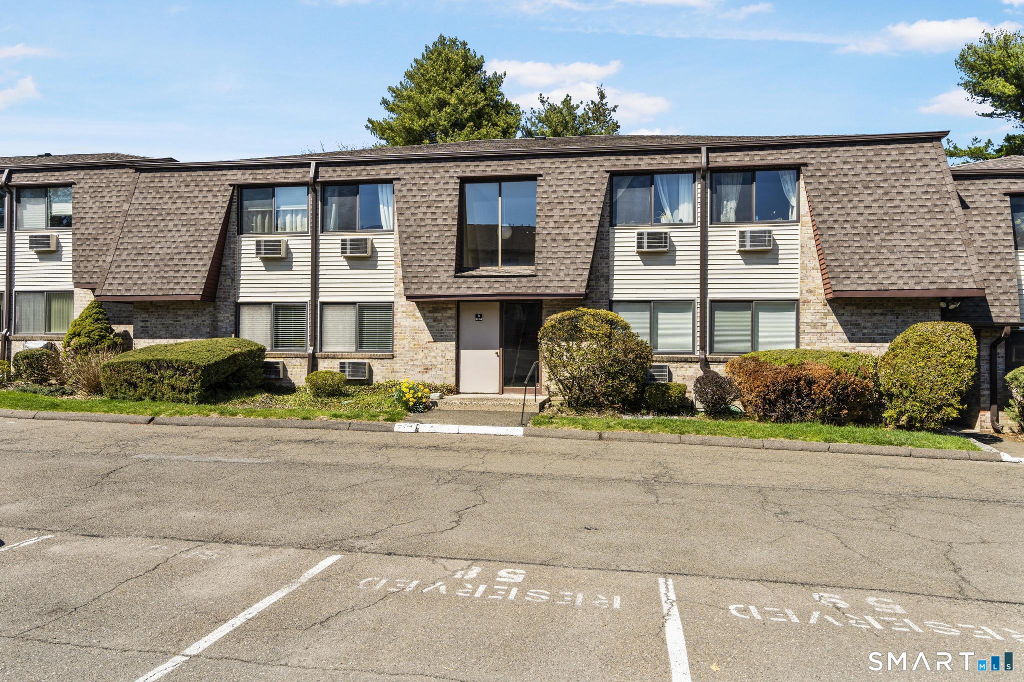 255 Strawberry Hill Avenue B10