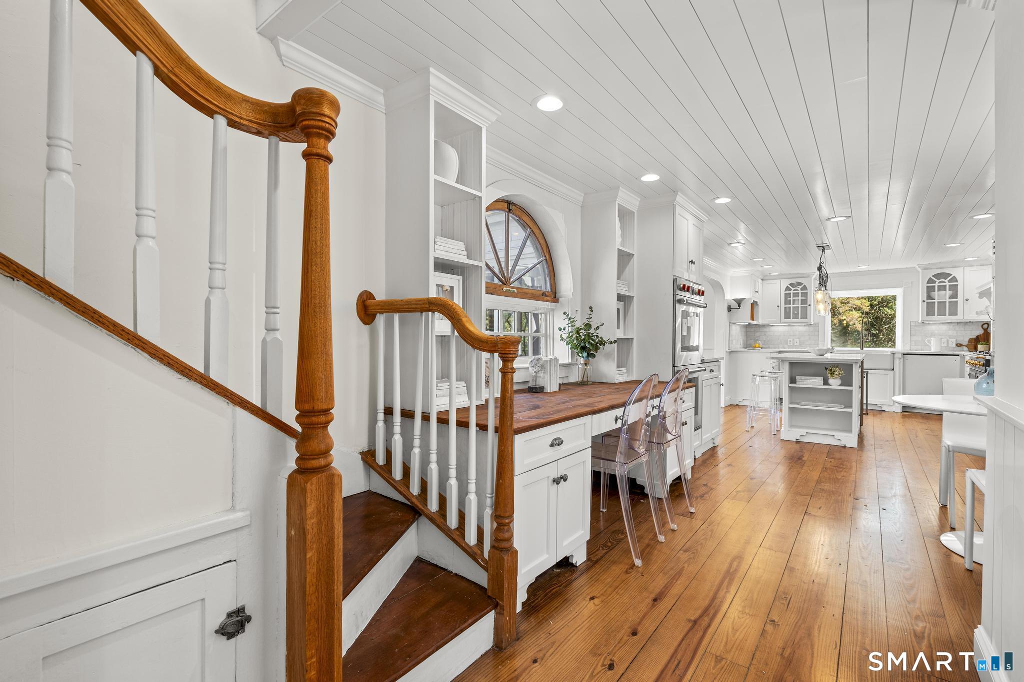 1090 Ridgefield Road