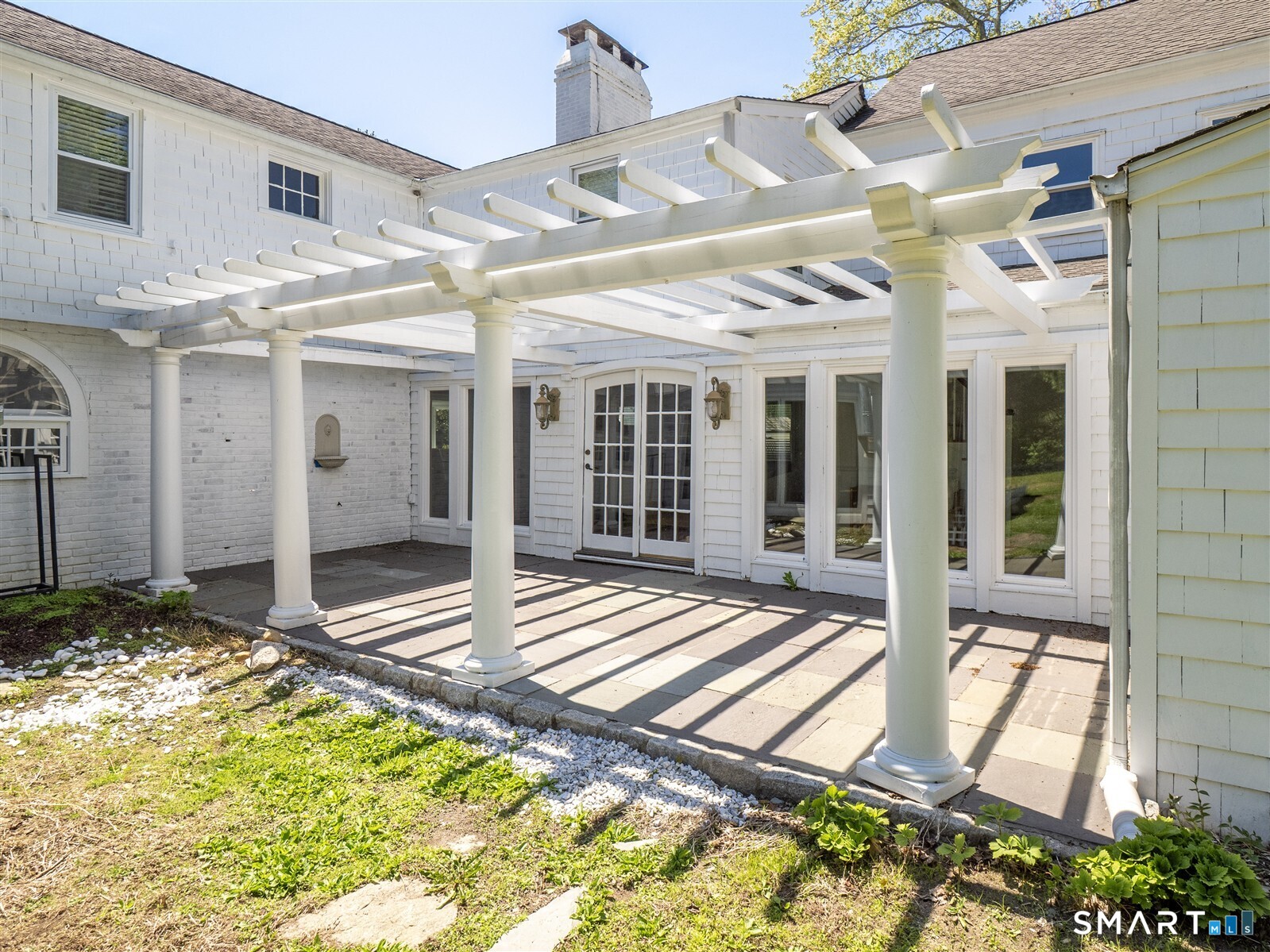 1090 Ridgefield Road