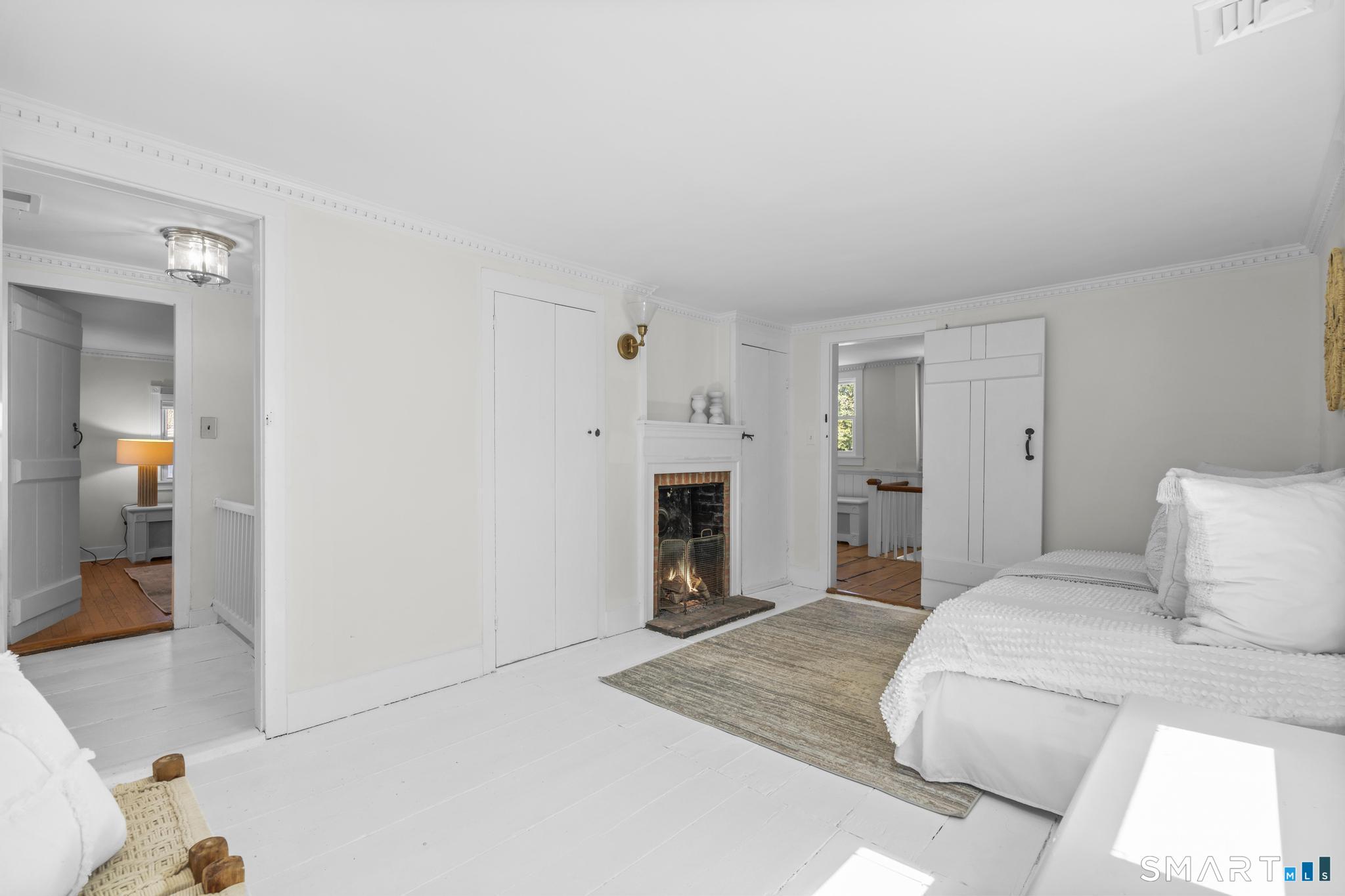 1090 Ridgefield Road