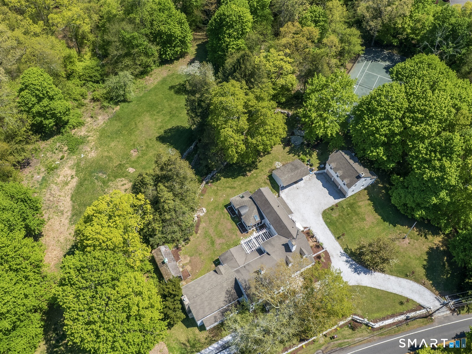 1090 Ridgefield Road