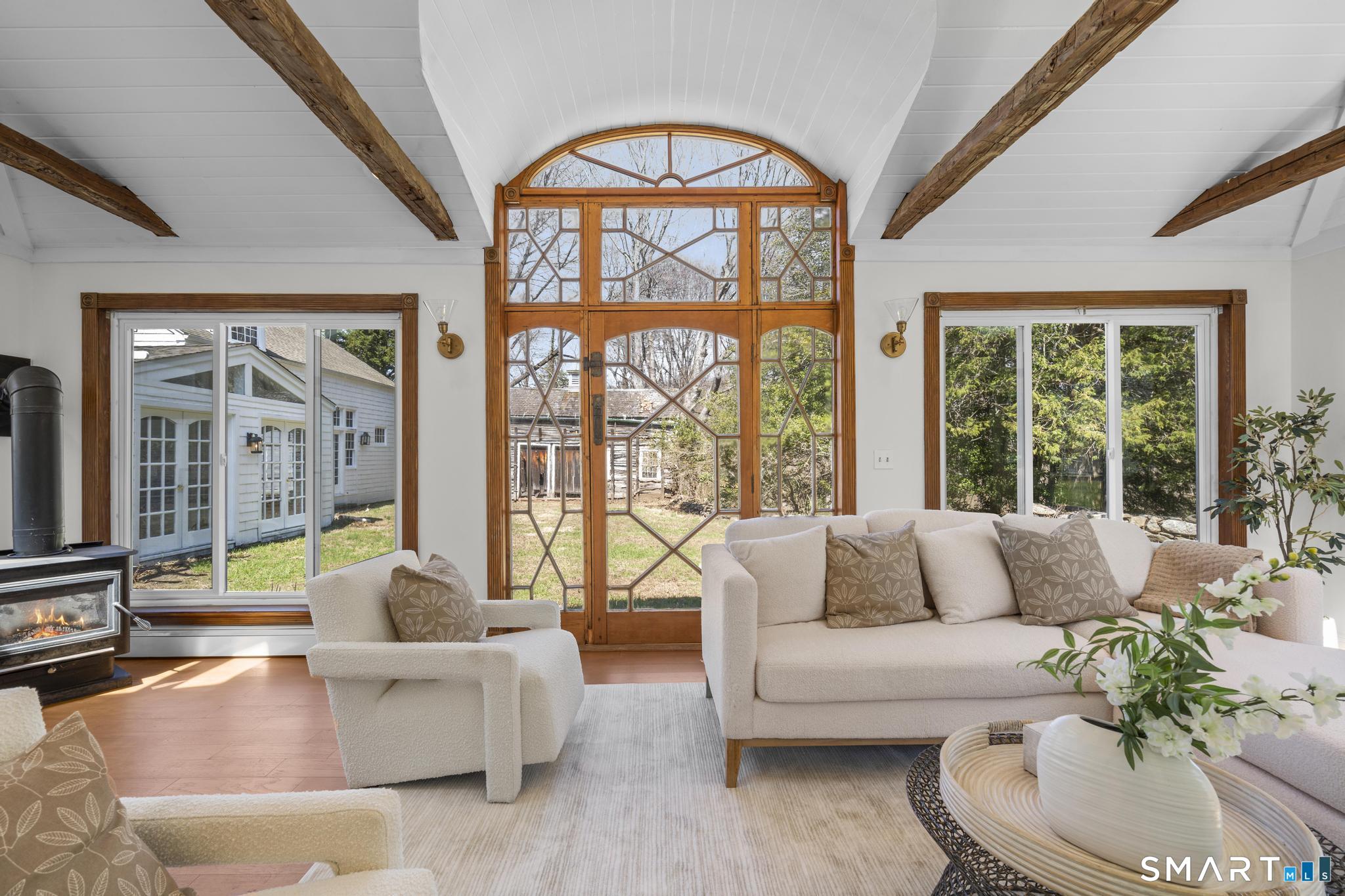 1090 Ridgefield Road