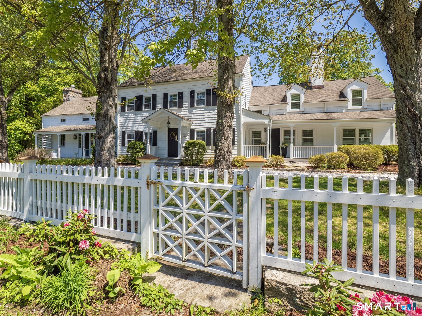 1090 Ridgefield Road