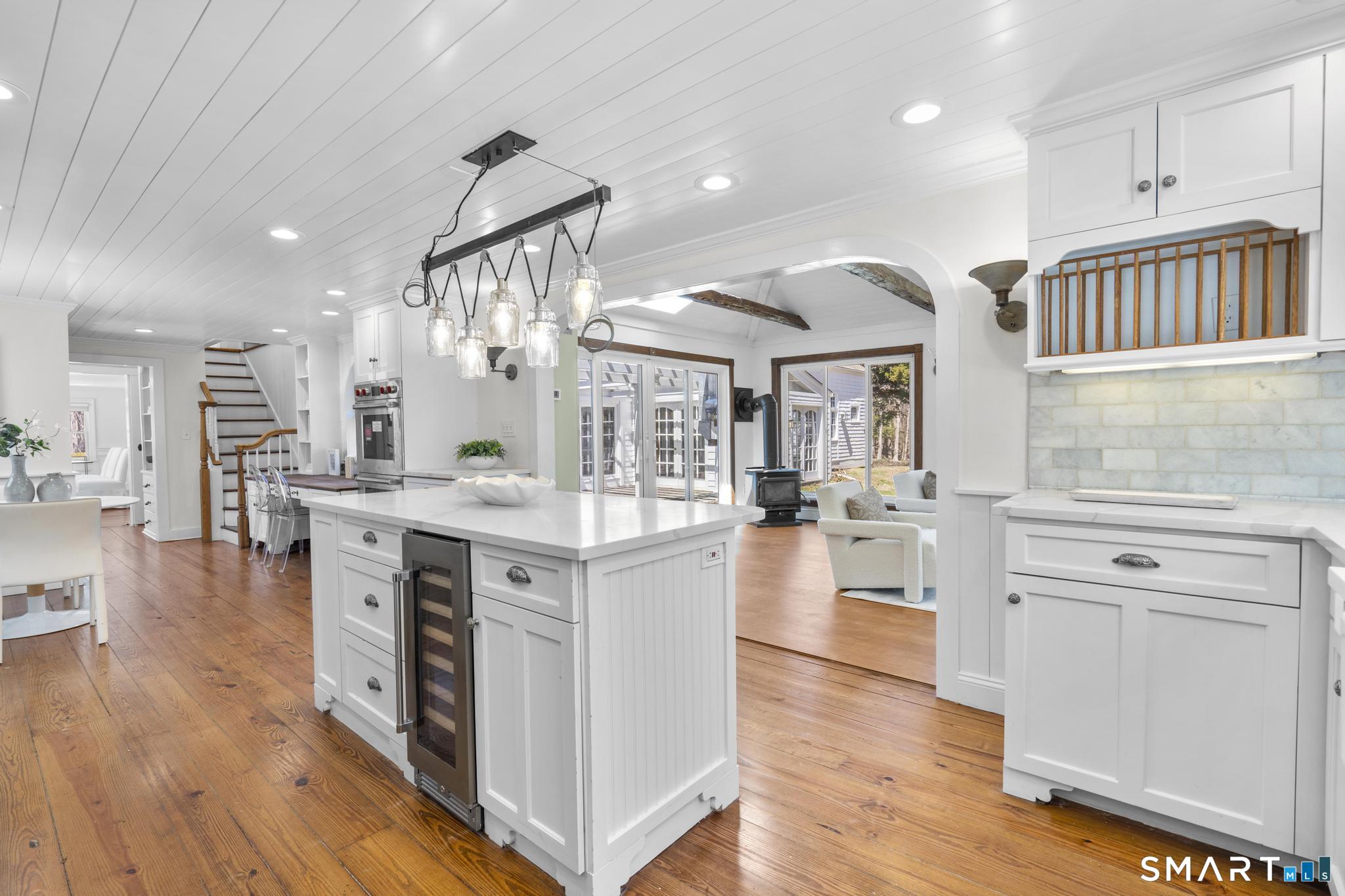 1090 Ridgefield Road