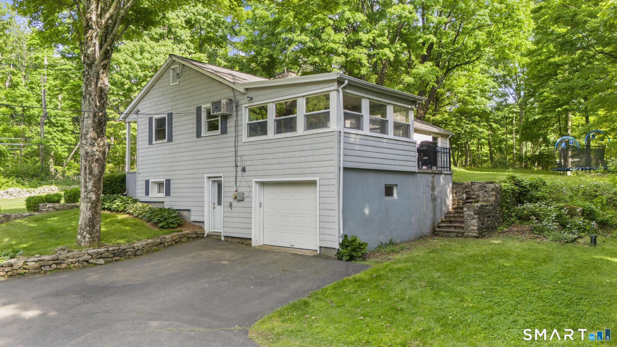 200 Old Huckleberry Road