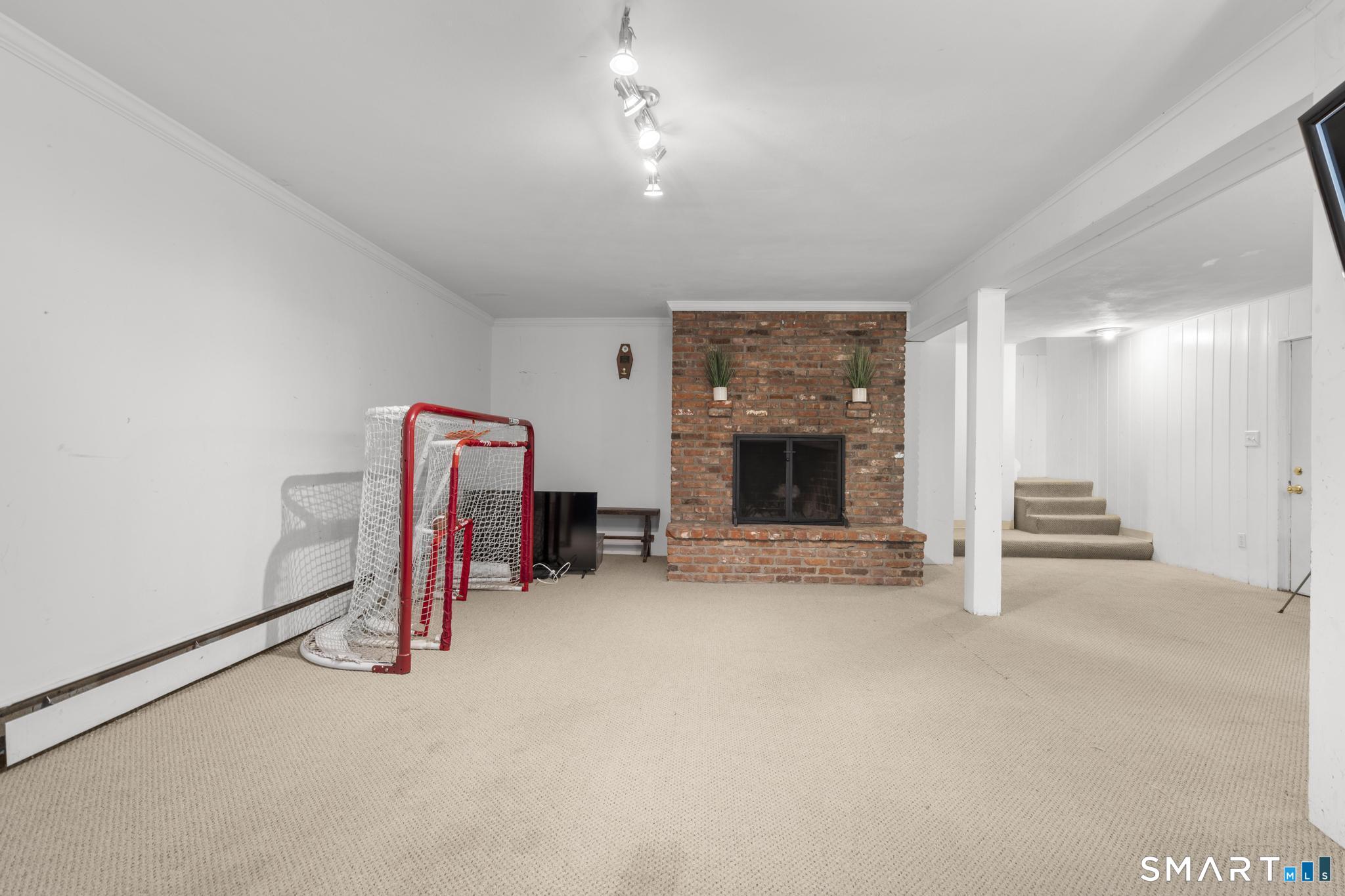 200 Old Huckleberry Road
