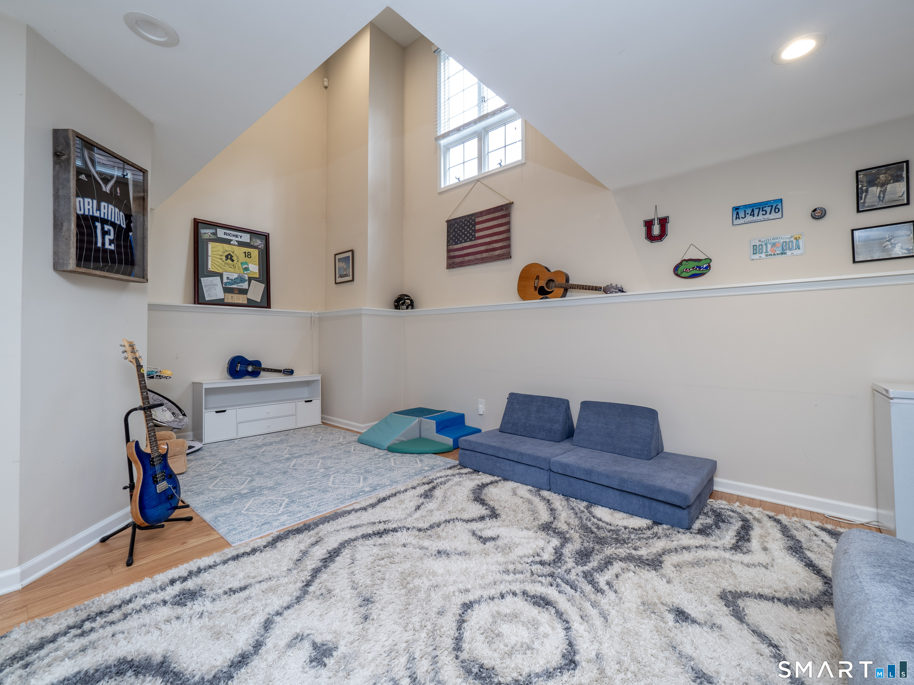 584 Hope Street 5