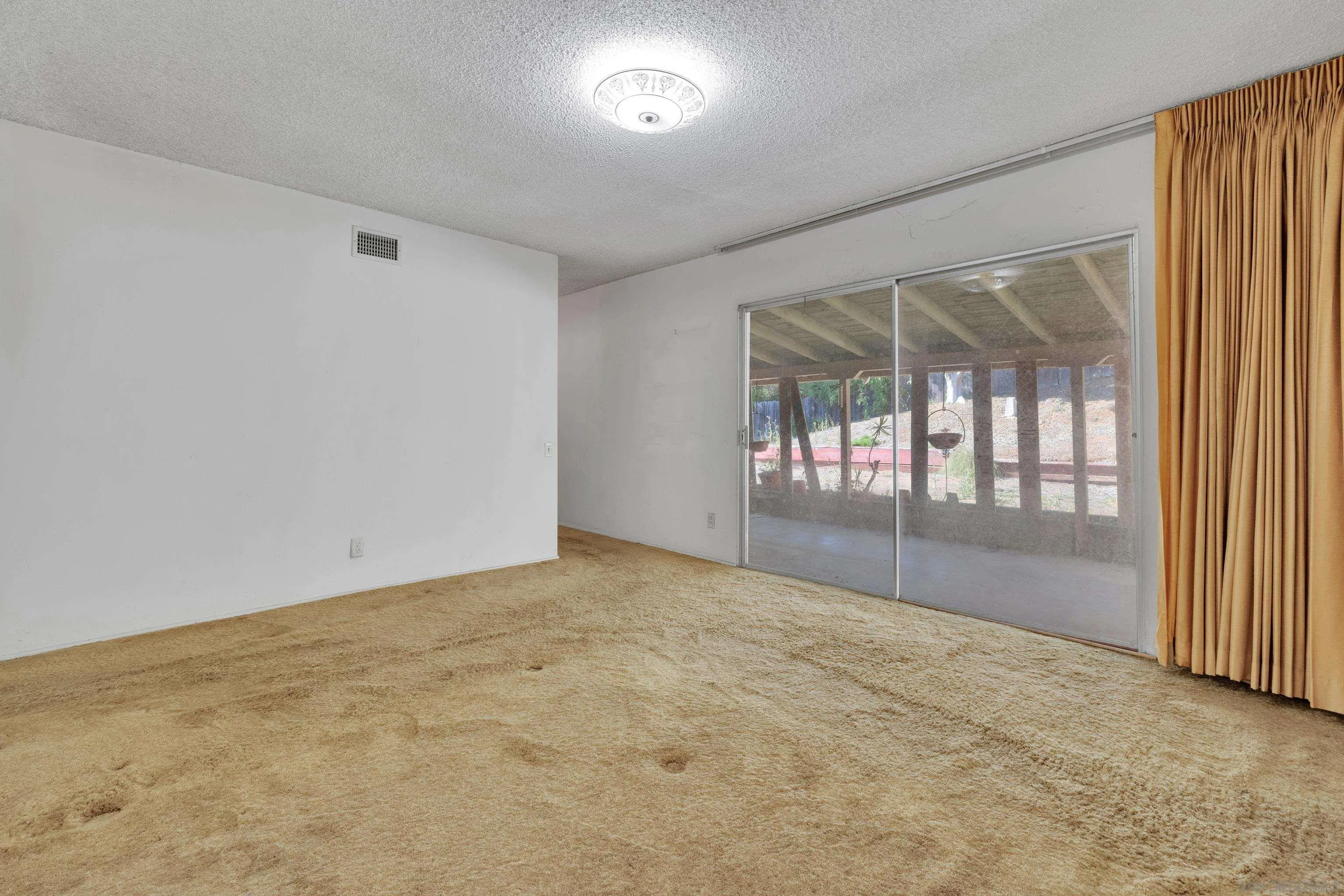 6800 Colorado Ave