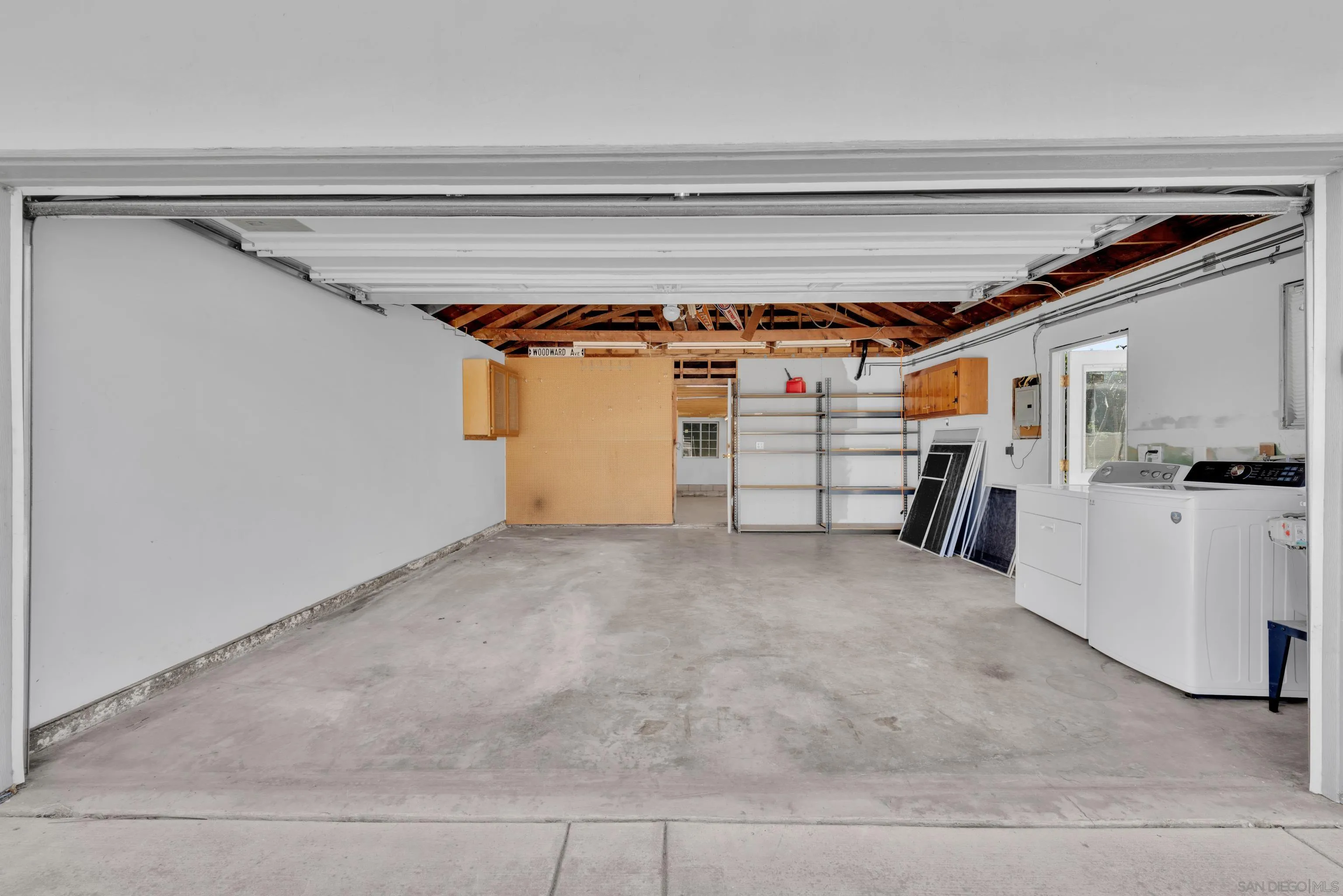 5445 Adams Avenue