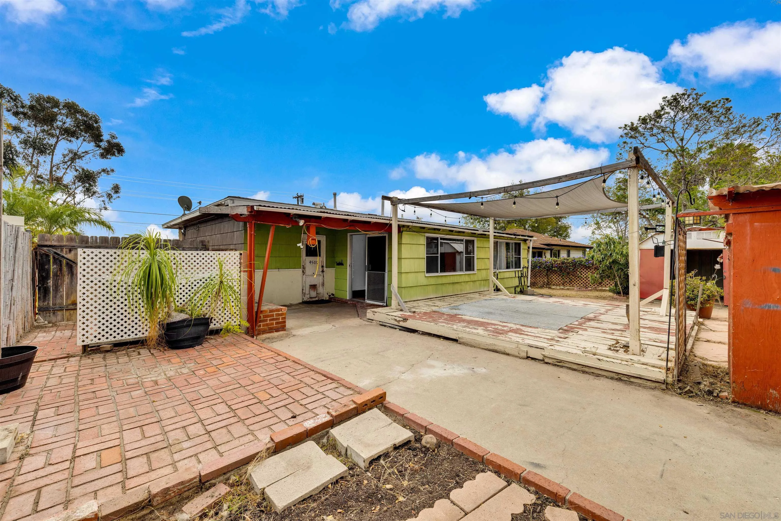 4580 Terry Lane