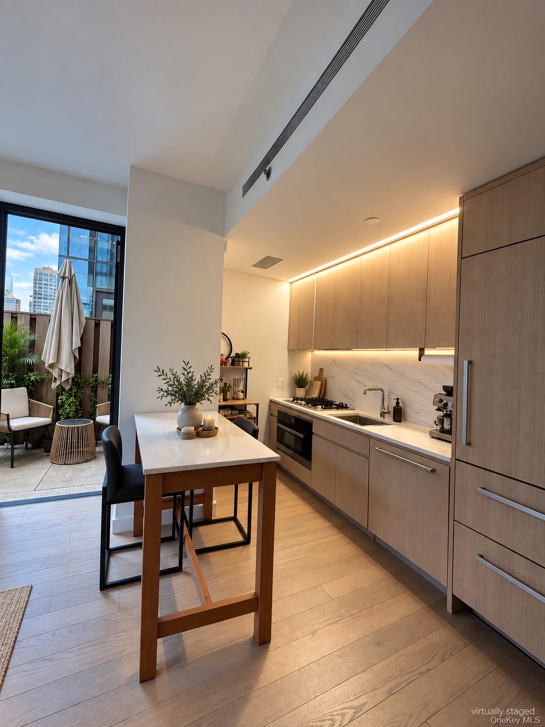 500 W 45th Street Unit: 209