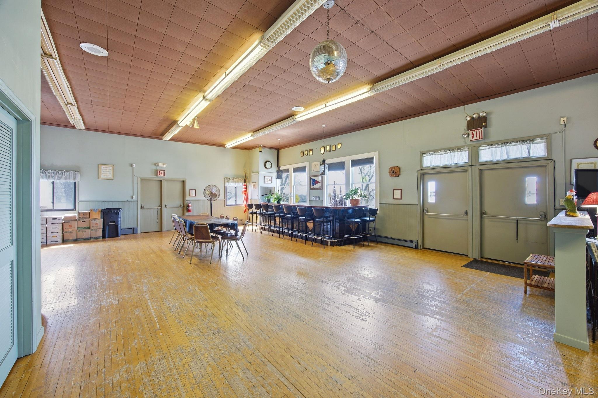 1 Merit Court
