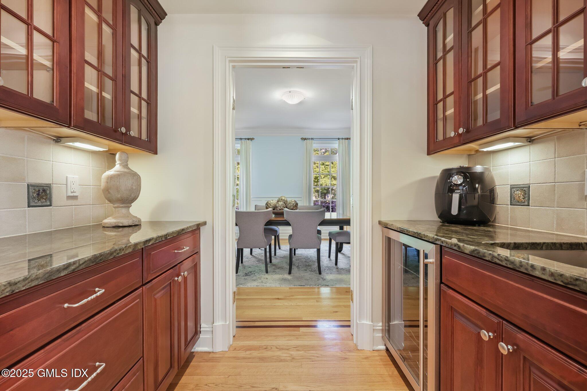 506 HUNTING RIDGE Road