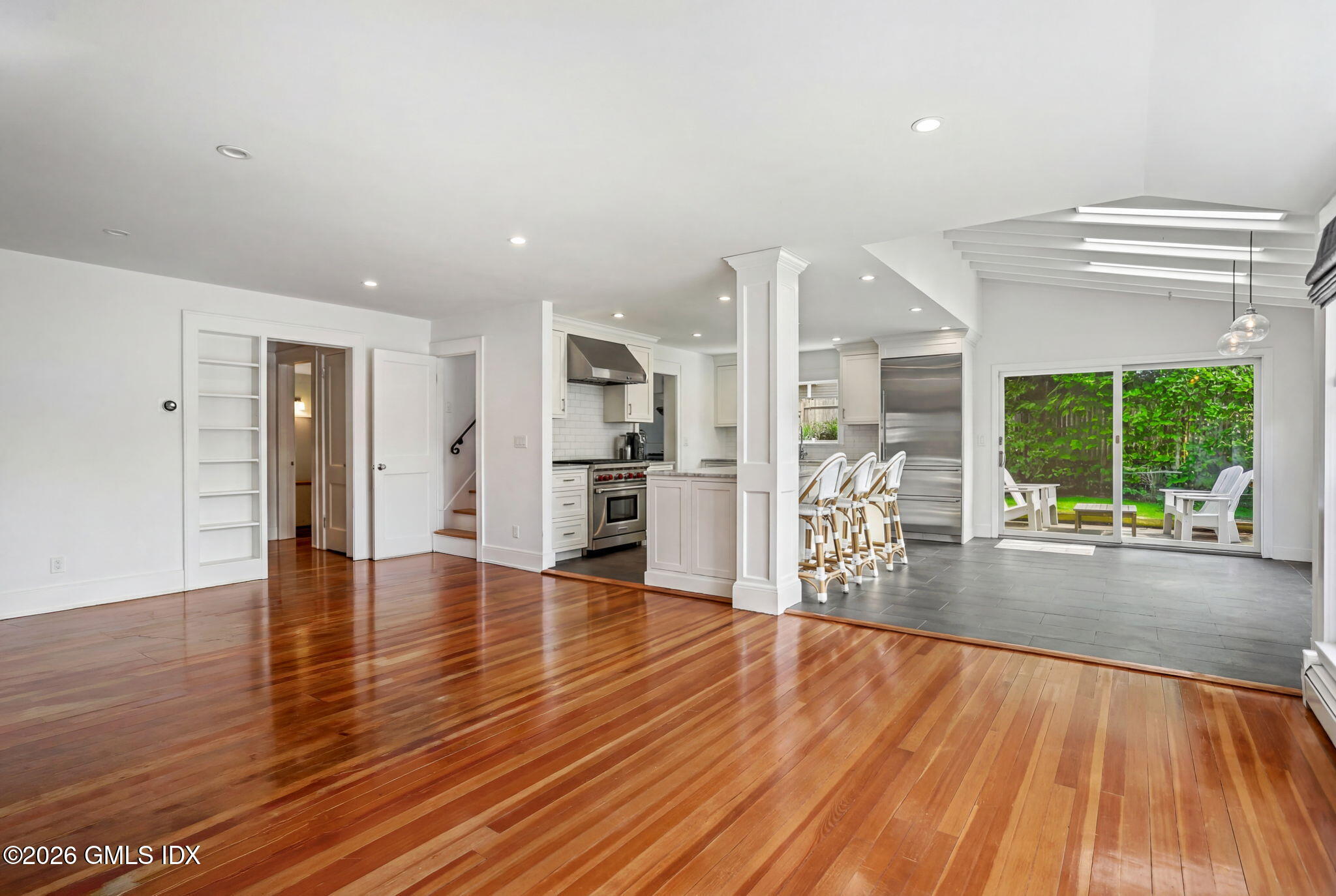 8 Potter Drive