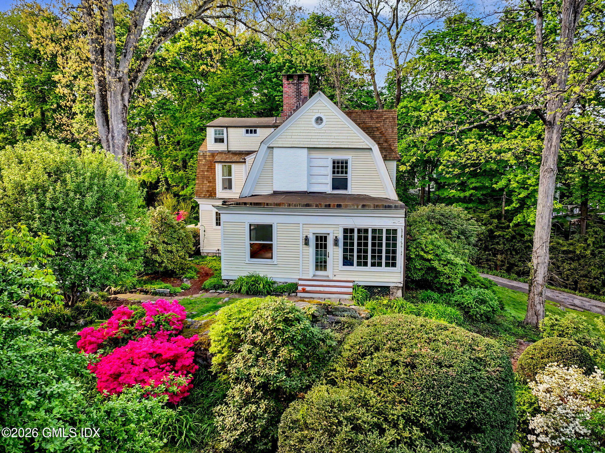 46 Hillside Drive