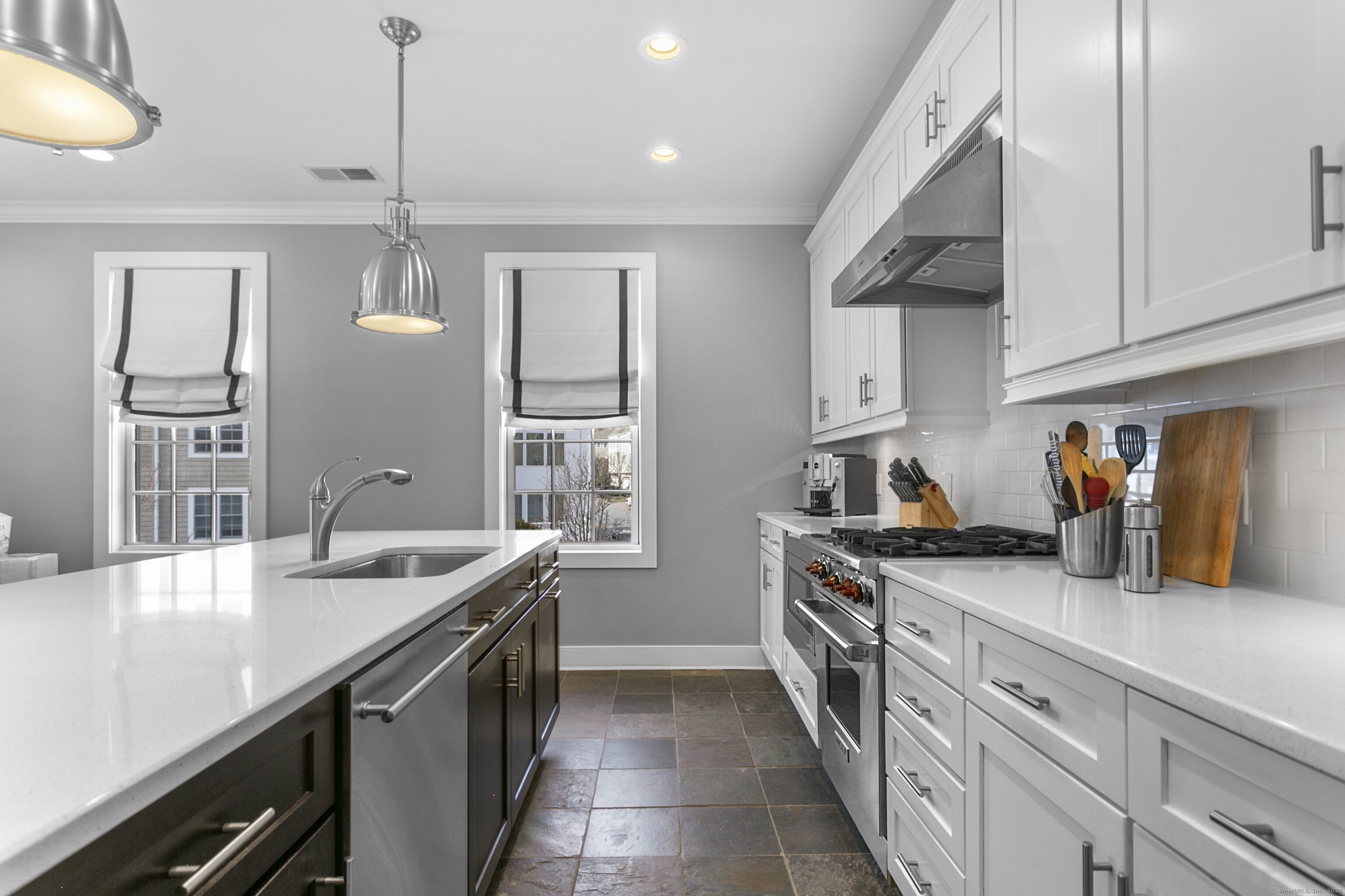 77 Havemeyer Lane 101