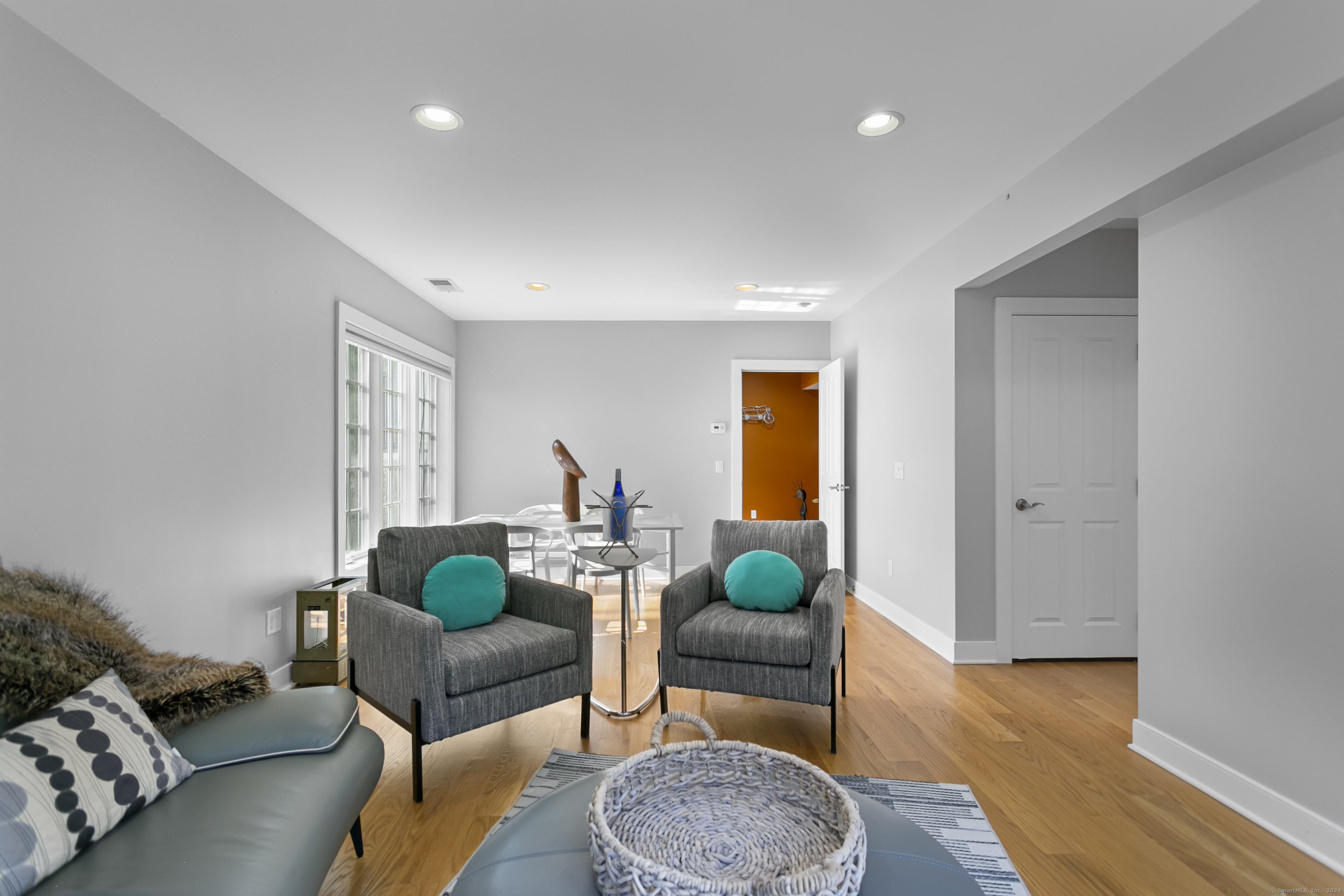 77 Havemeyer Lane 101