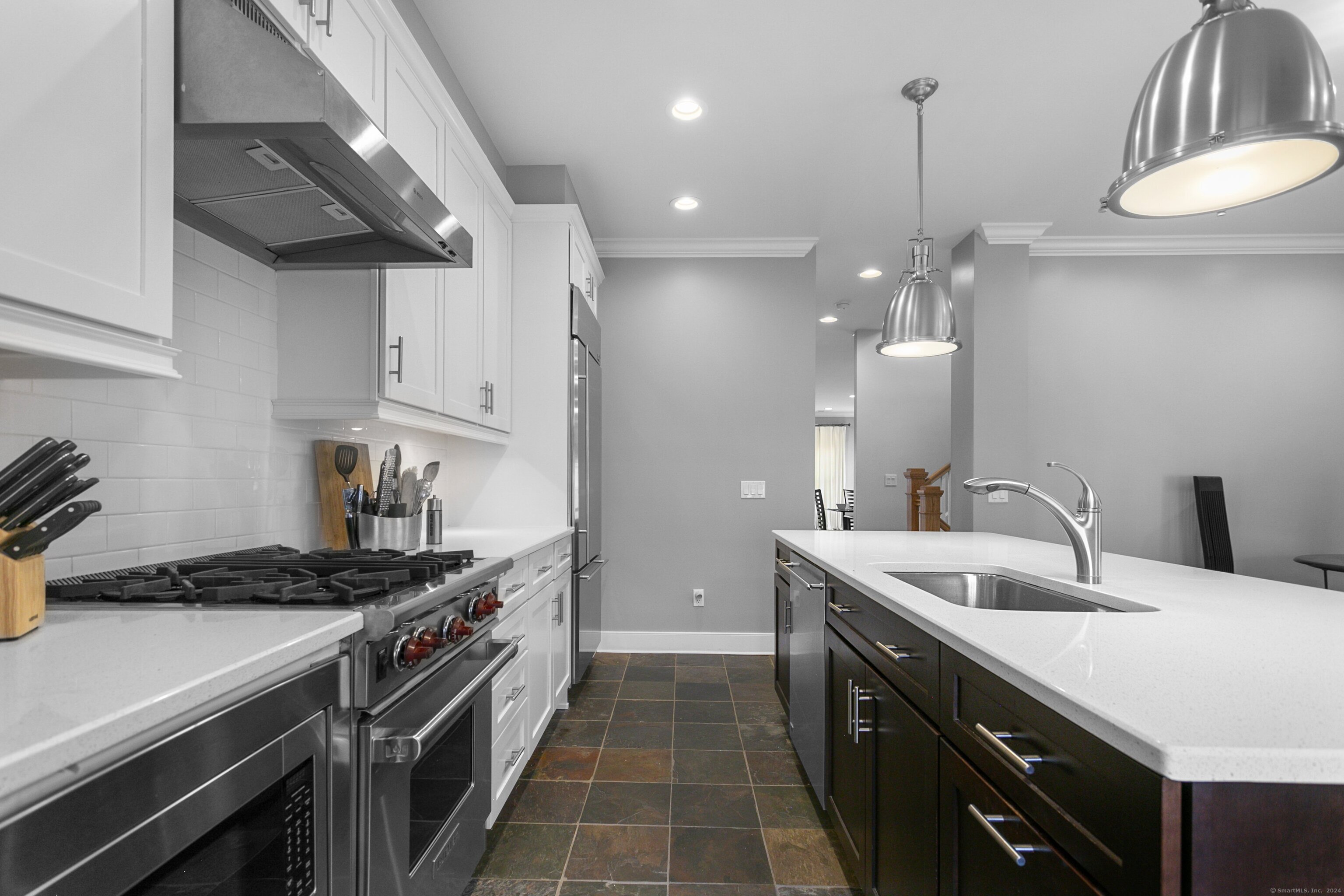 77 Havemeyer Lane 101