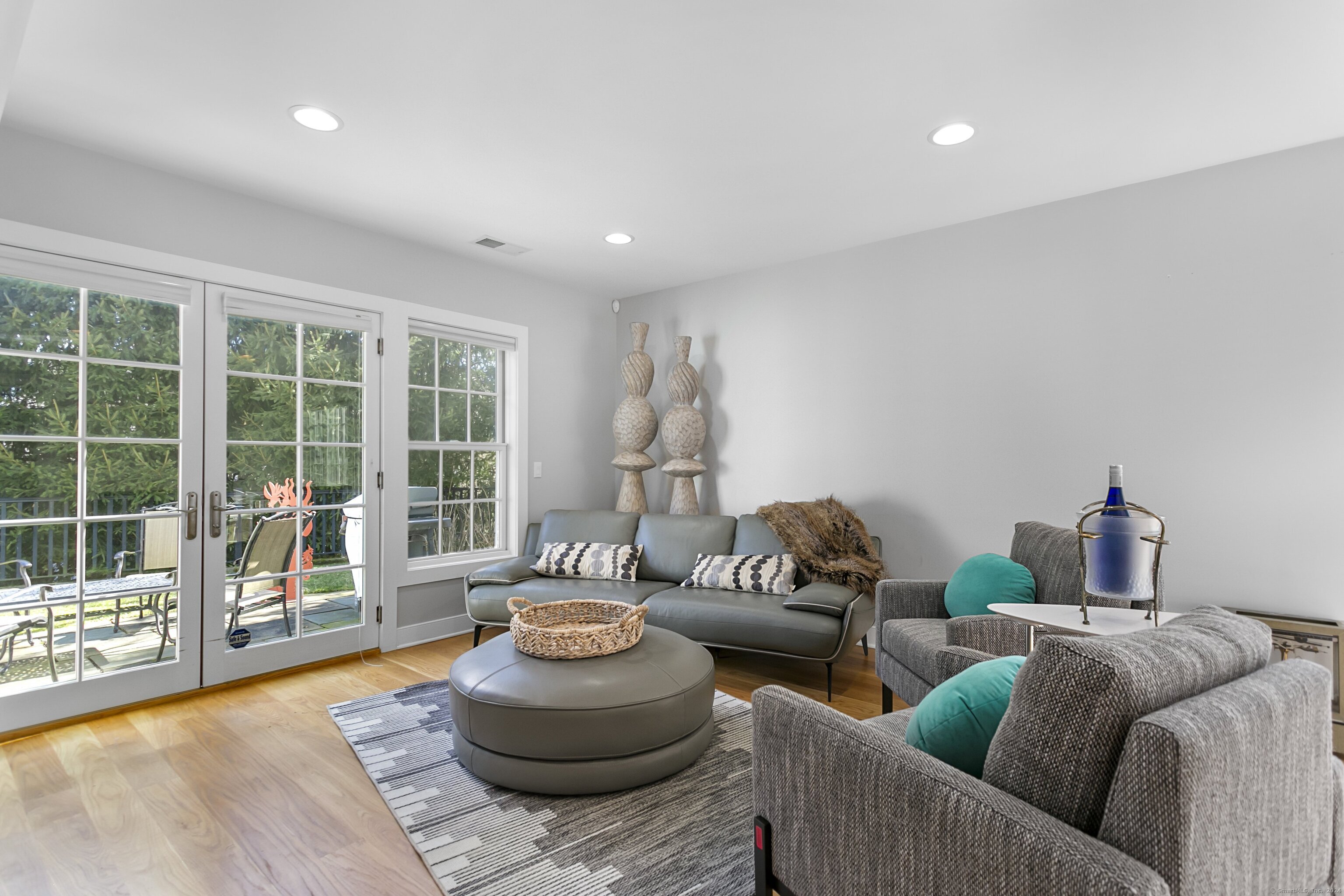 77 Havemeyer Lane 101