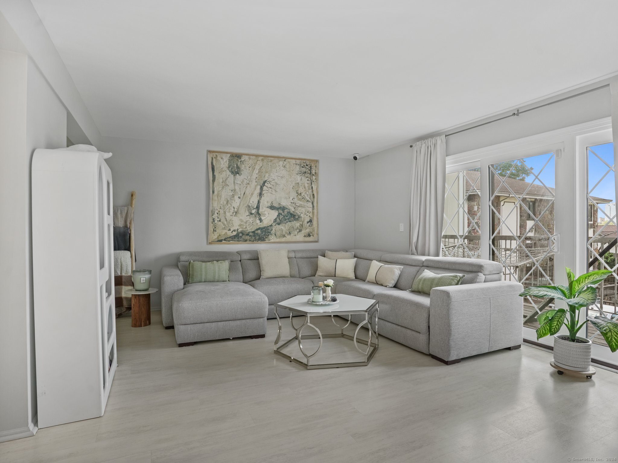 54 Hope Street APT A