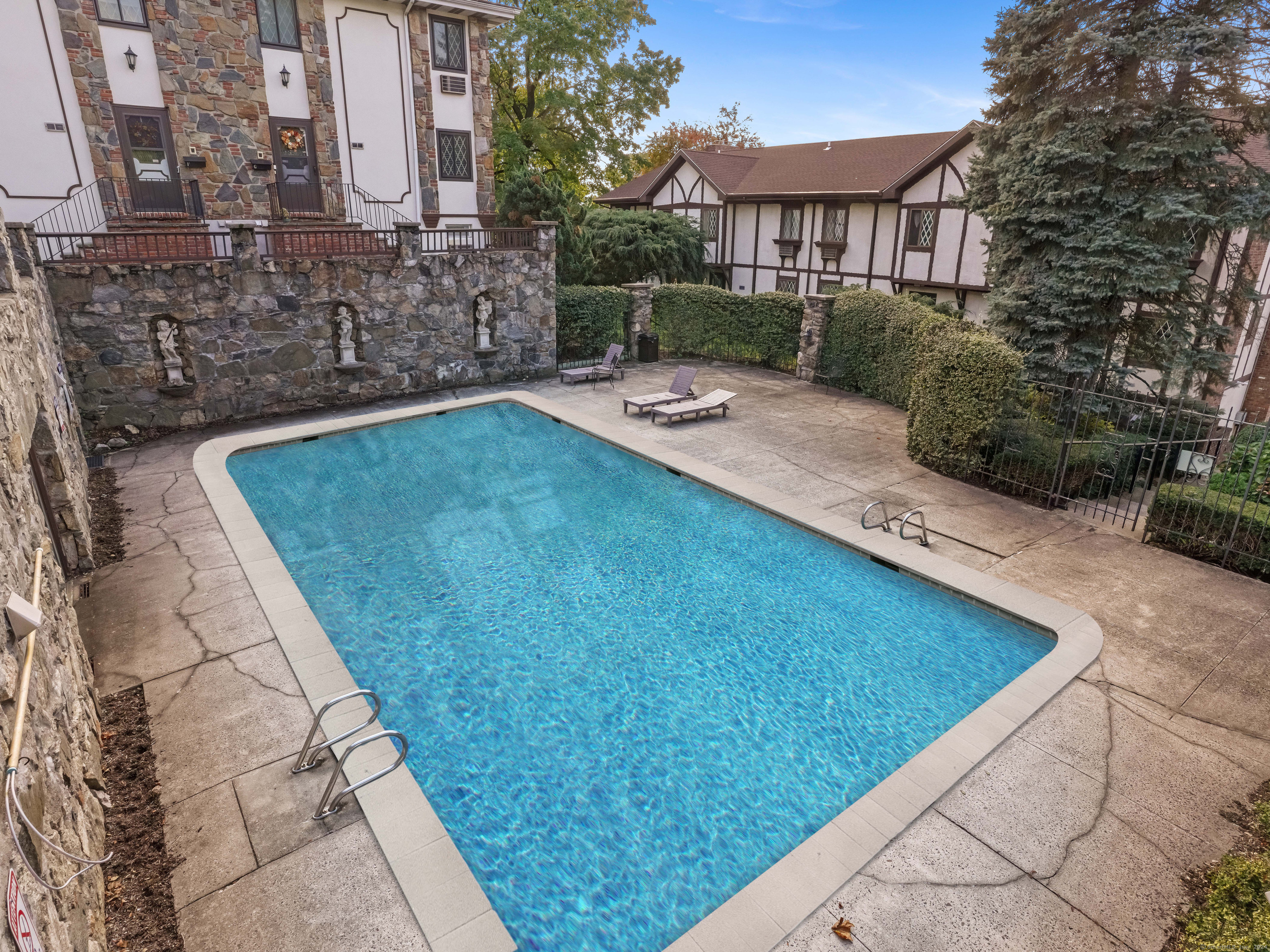54 Hope Street APT A
