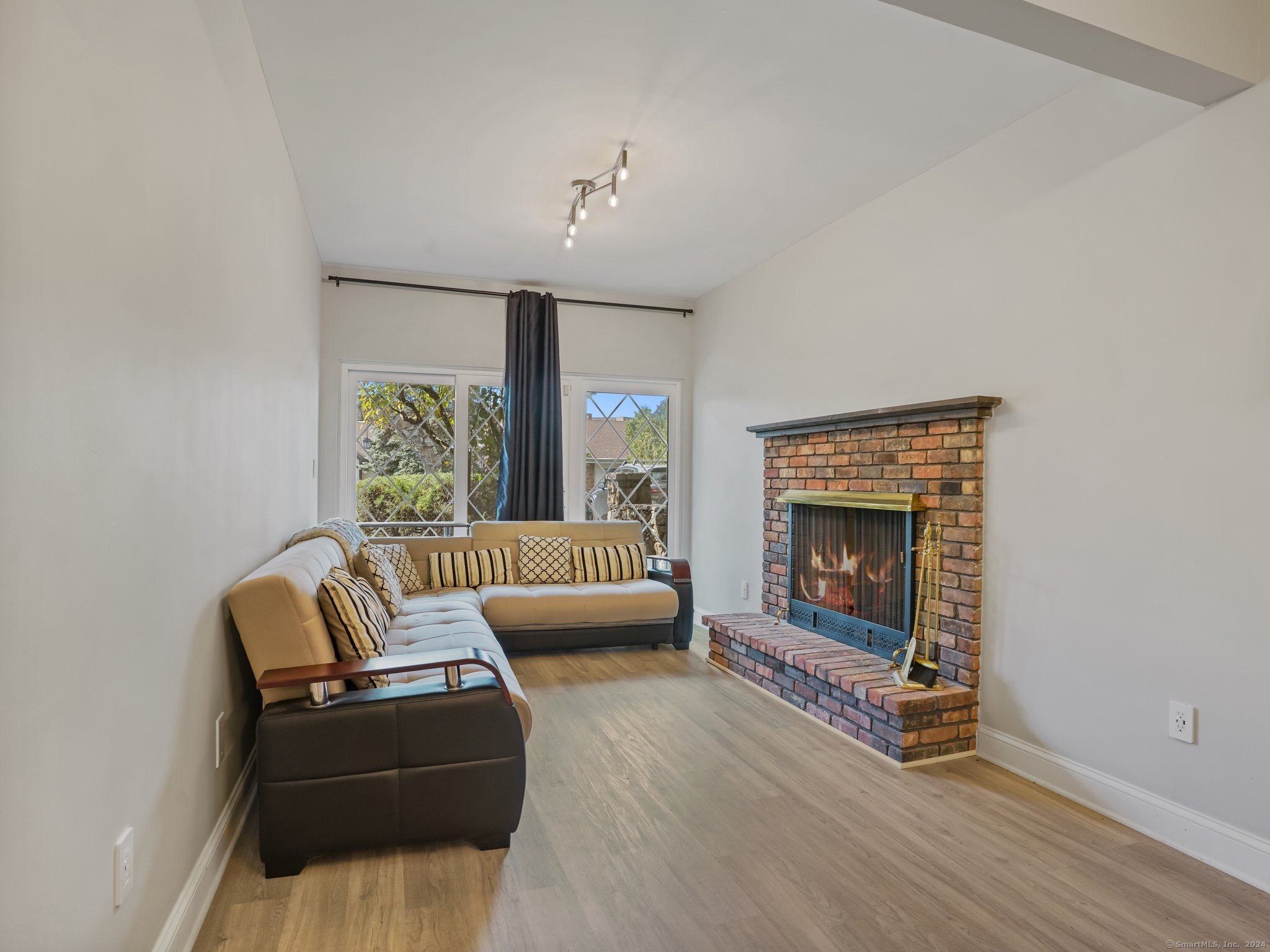 54 Hope Street APT A
