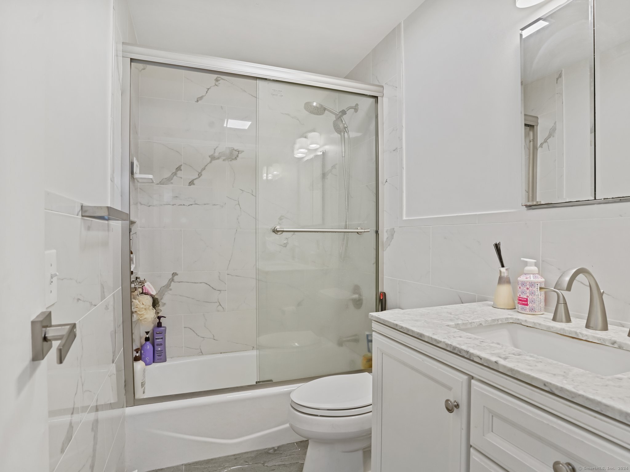 54 Hope Street APT A