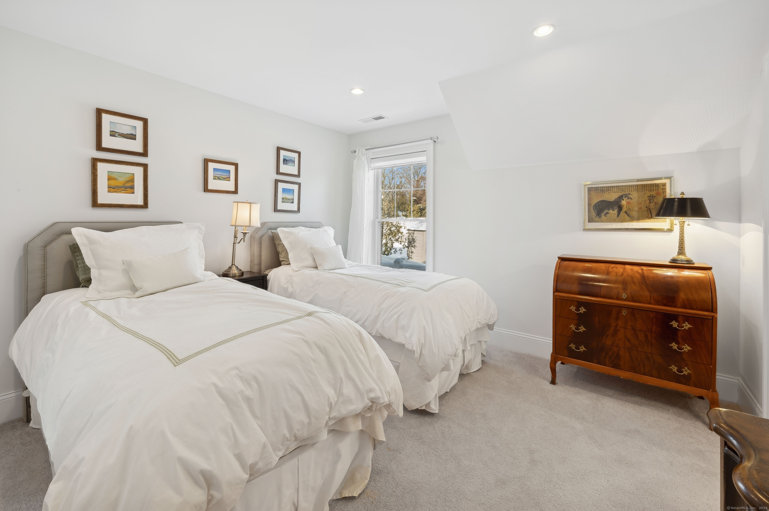 159 Colonial Road 11
