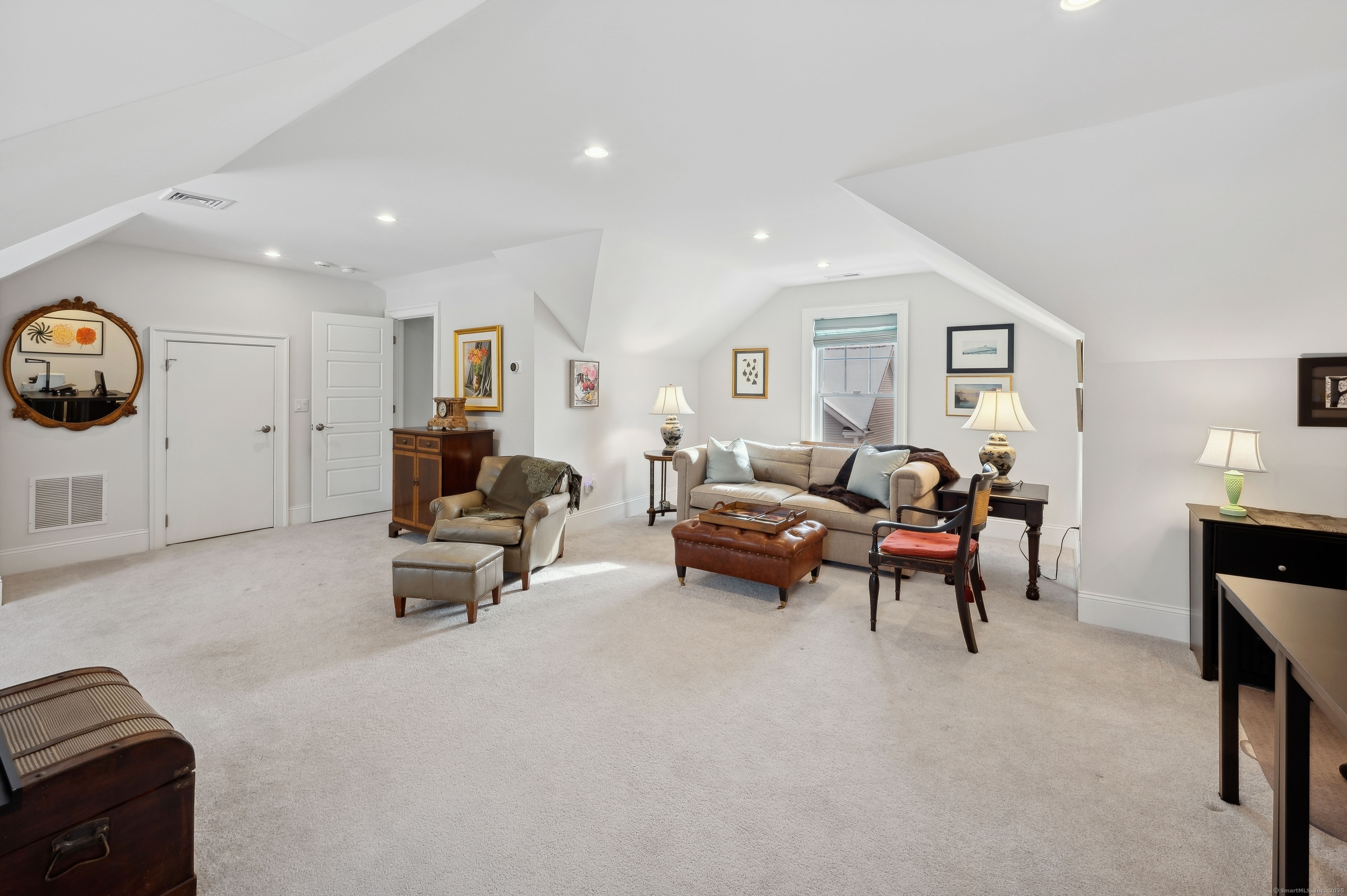 159 Colonial Road 11