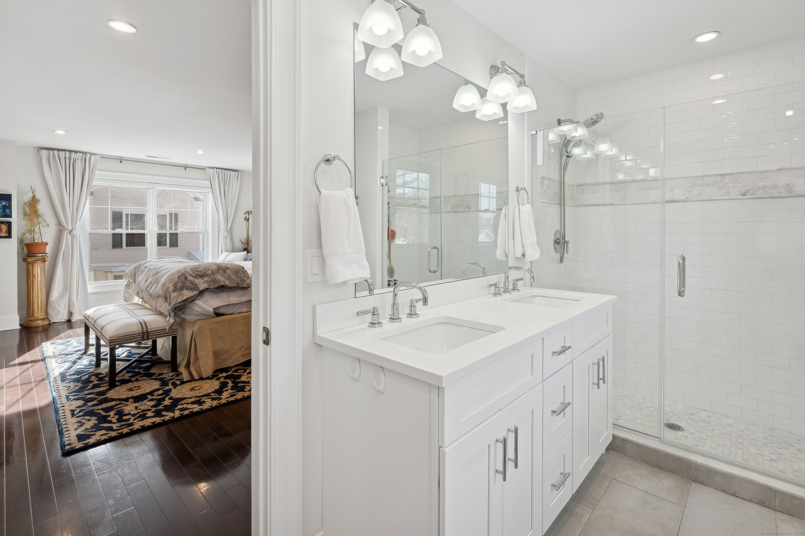 159 Colonial Road 11