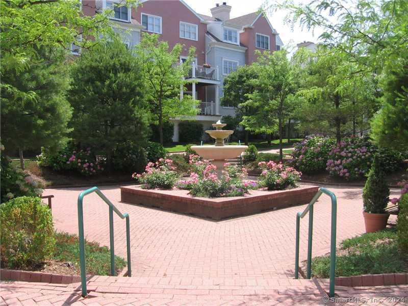 51 Forest Avenue 71