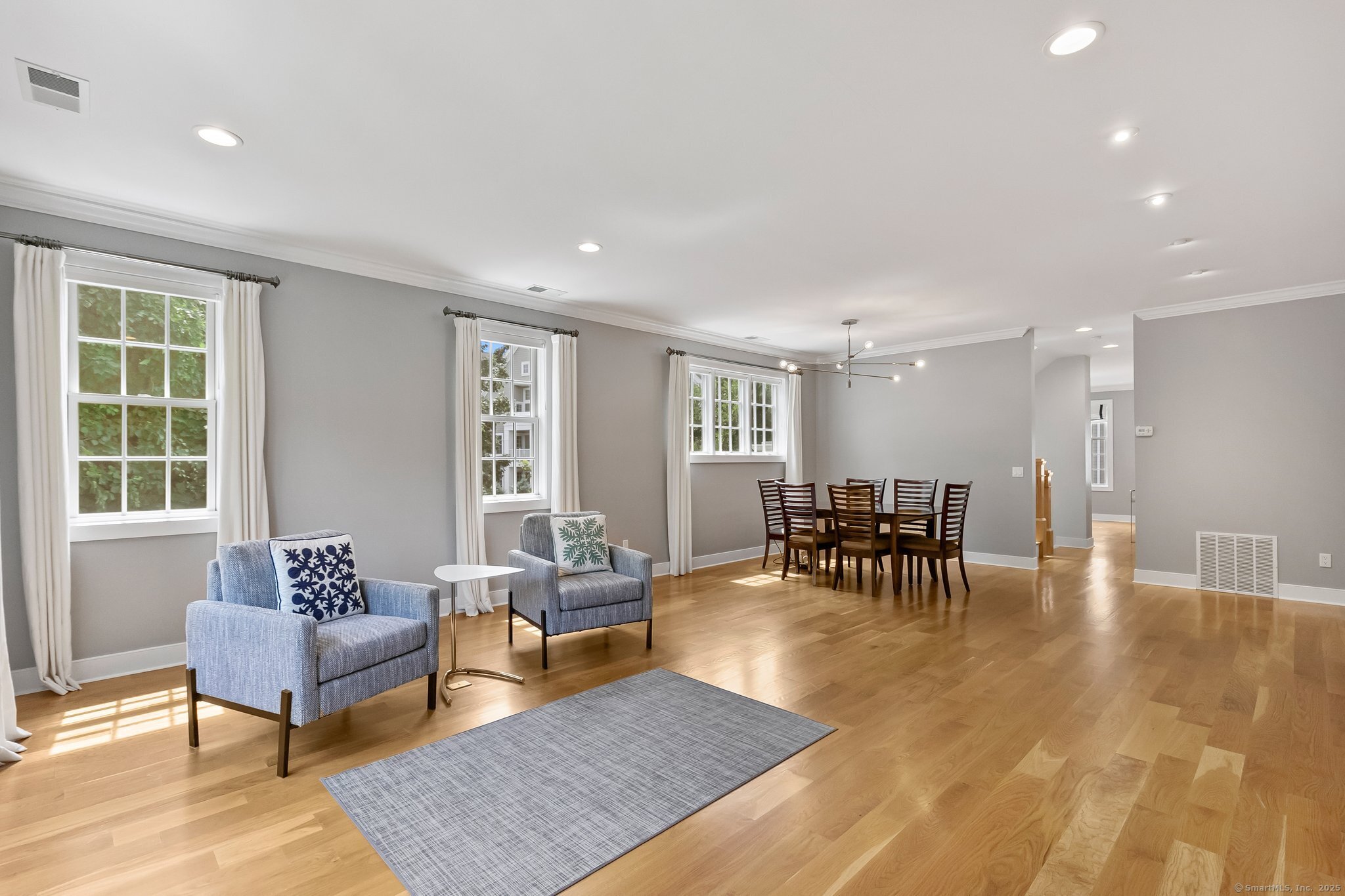 77 Havemeyer Lane 101