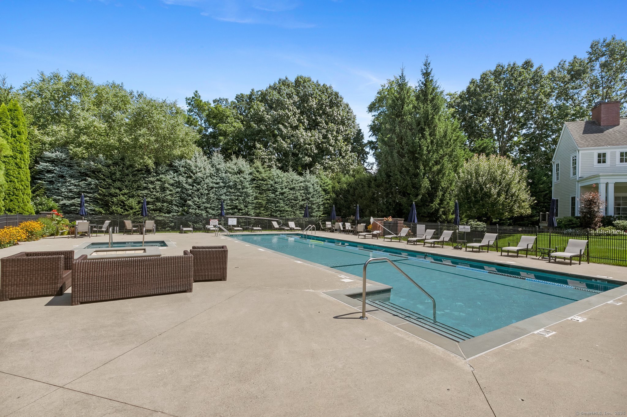 77 Havemeyer Lane 101