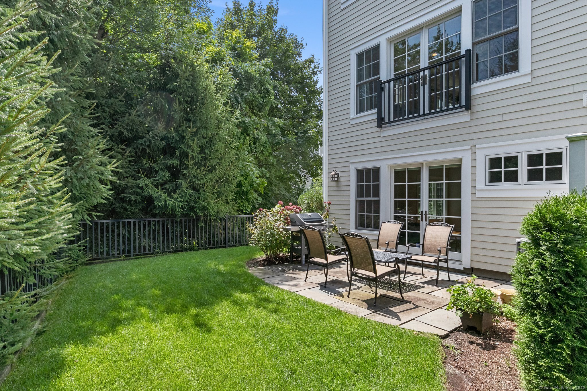 77 Havemeyer Lane 101