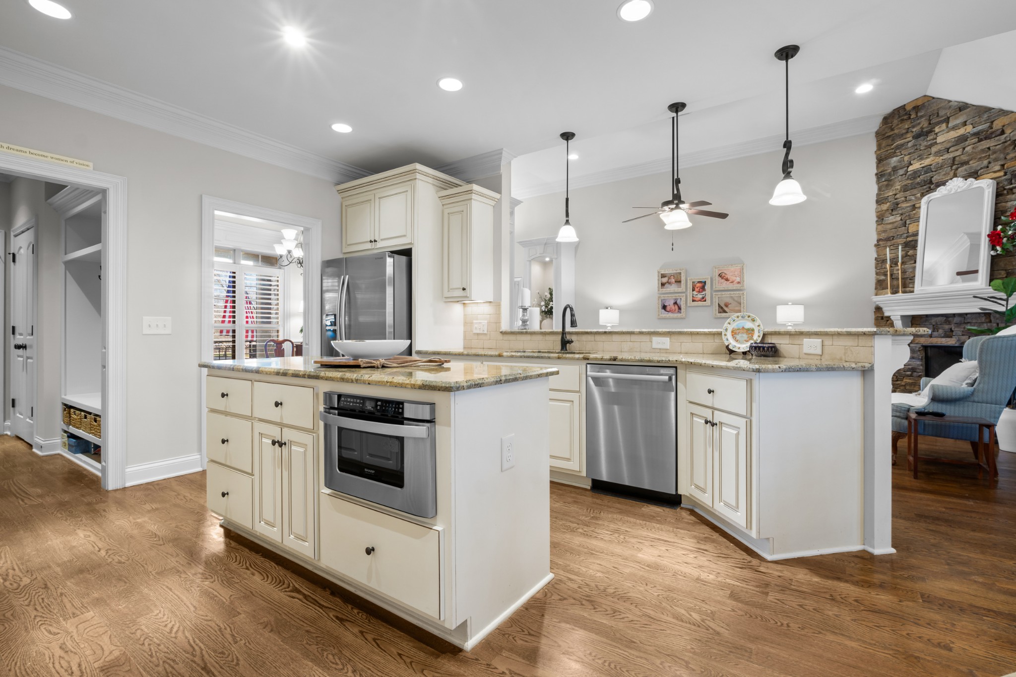 353 Windhaven Bay