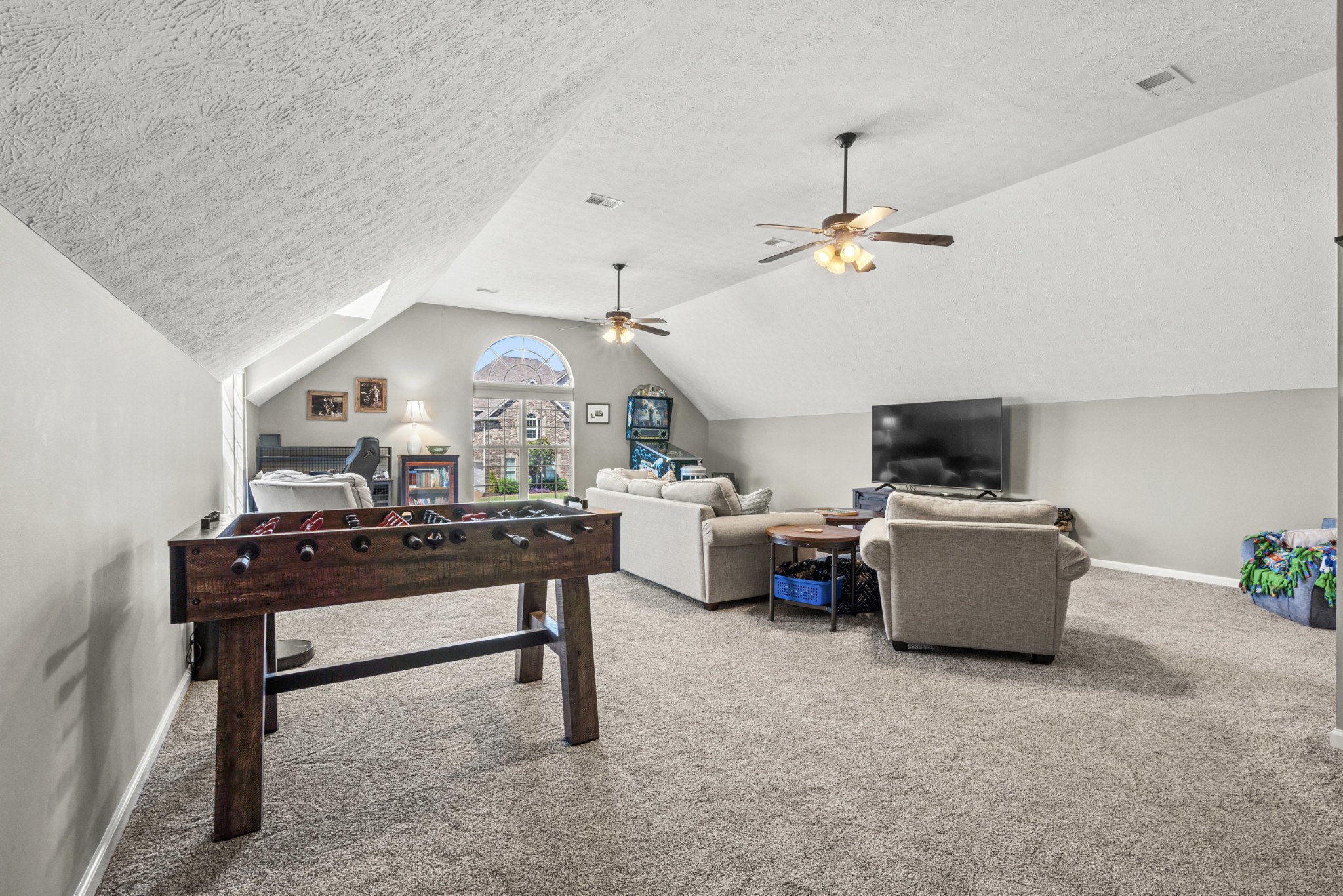 1045 Pittman Dr