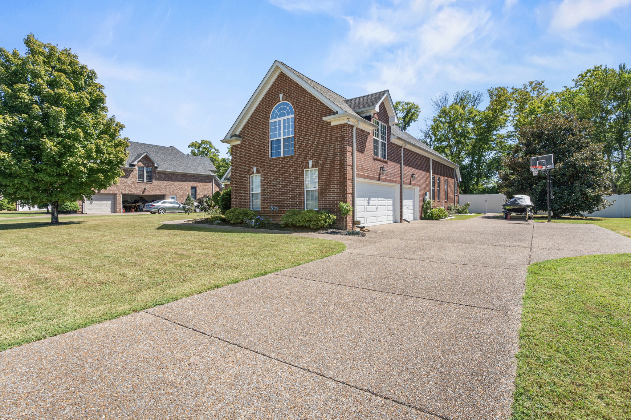 1045 Pittman Dr