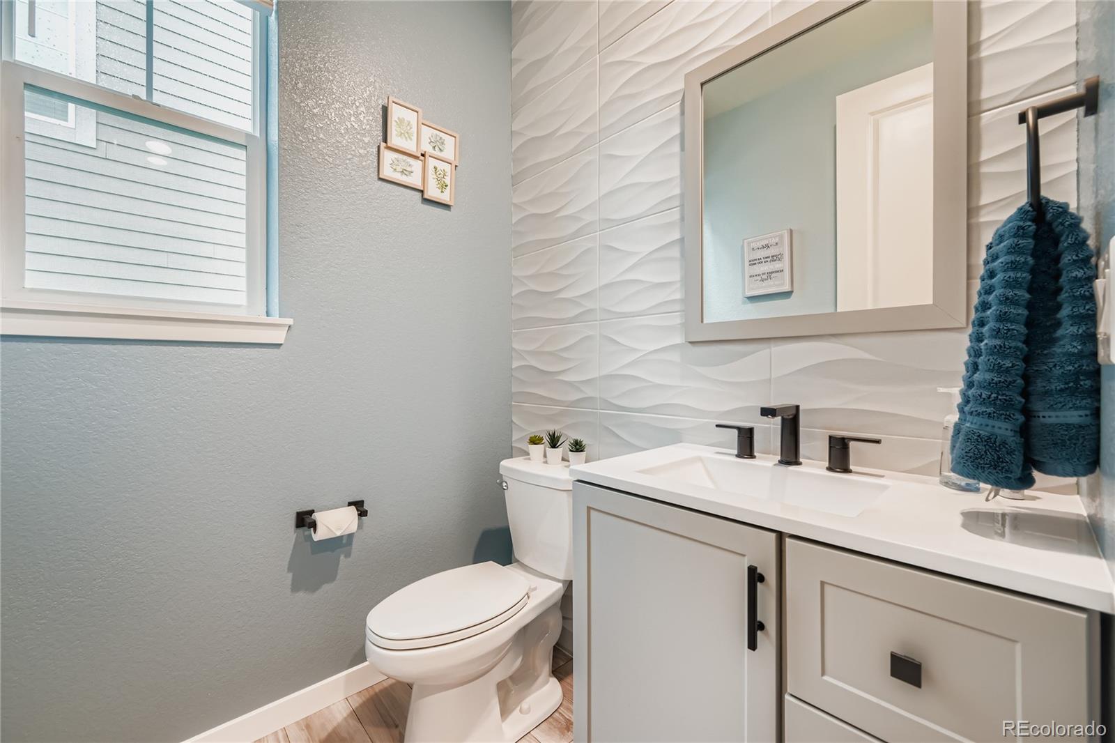 1060 S De Gaulle Court