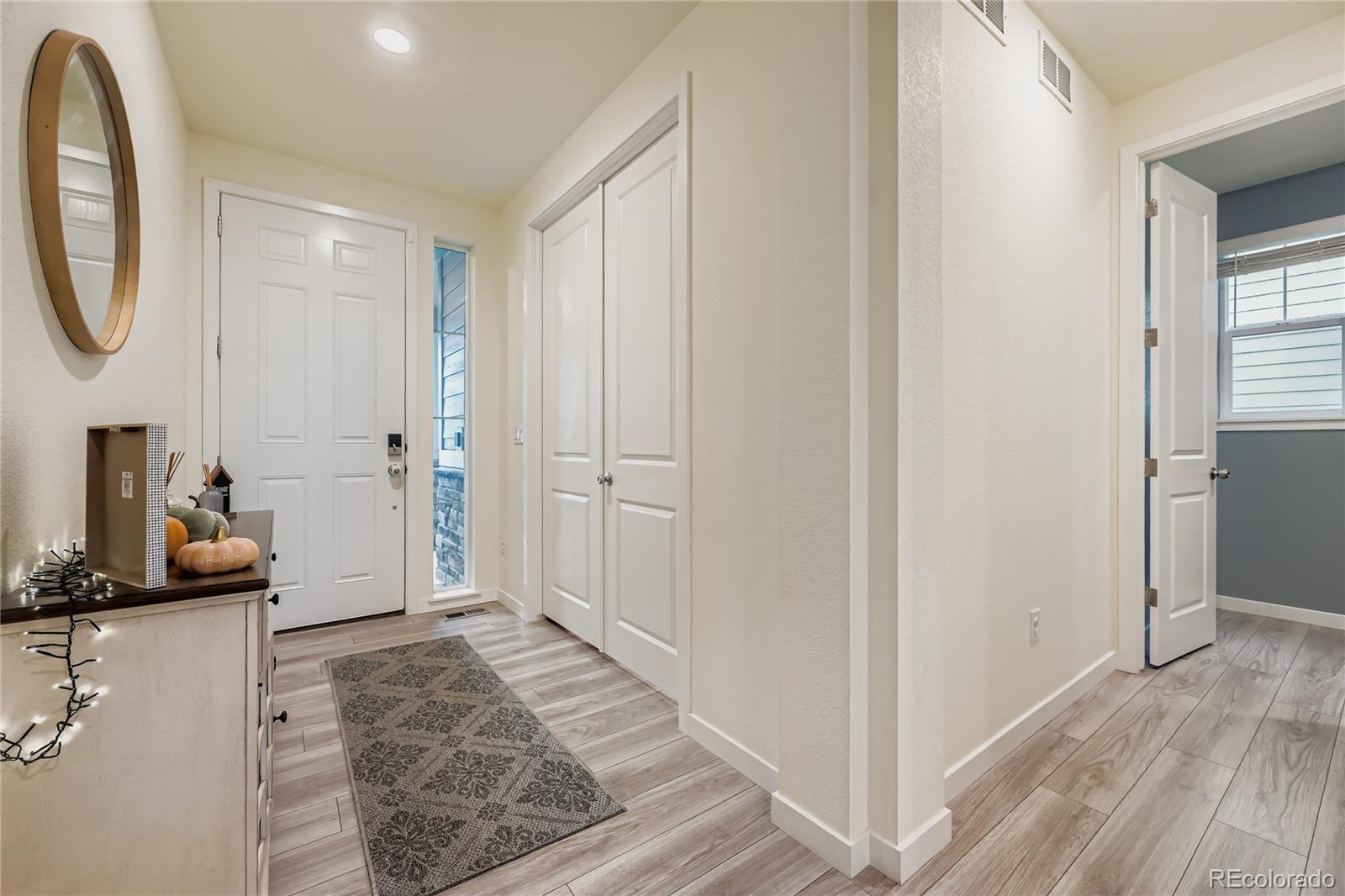 1060 S De Gaulle Court