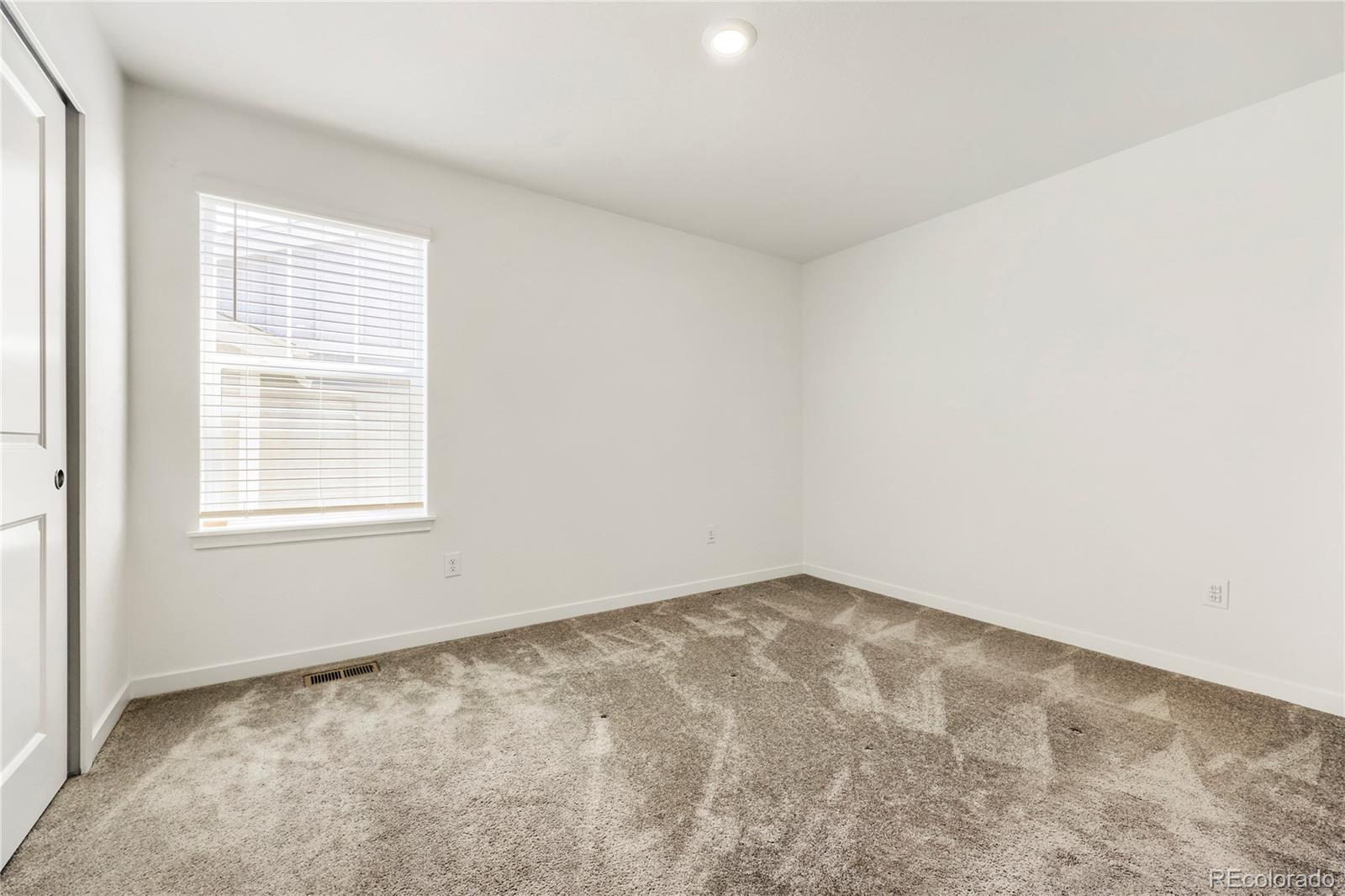 17681 E 95th Place