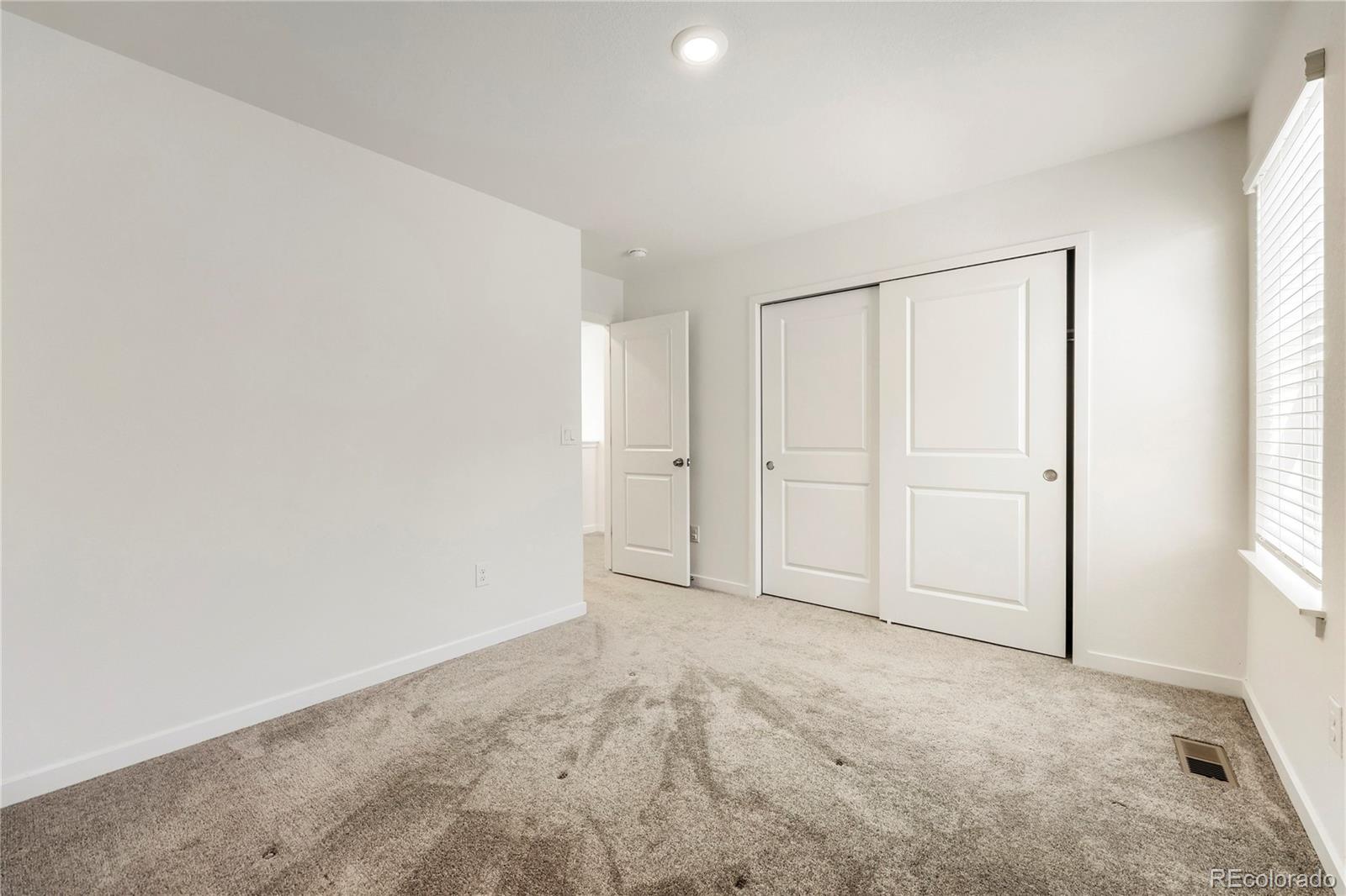 17681 E 95th Place