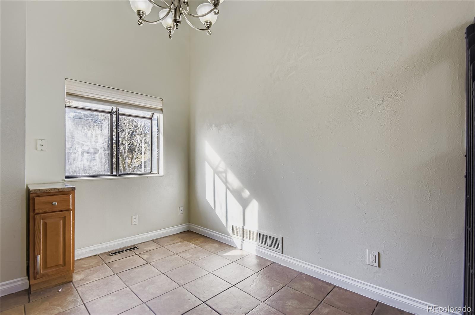 2910 S Revere Street