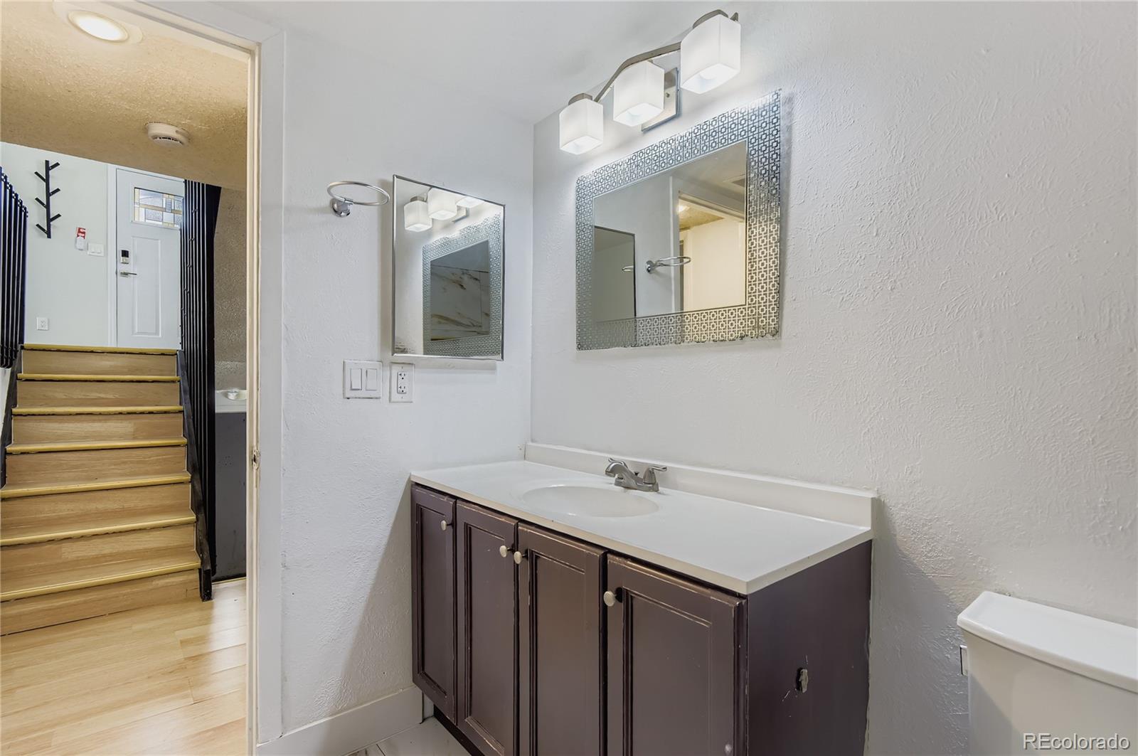 2910 S Revere Street